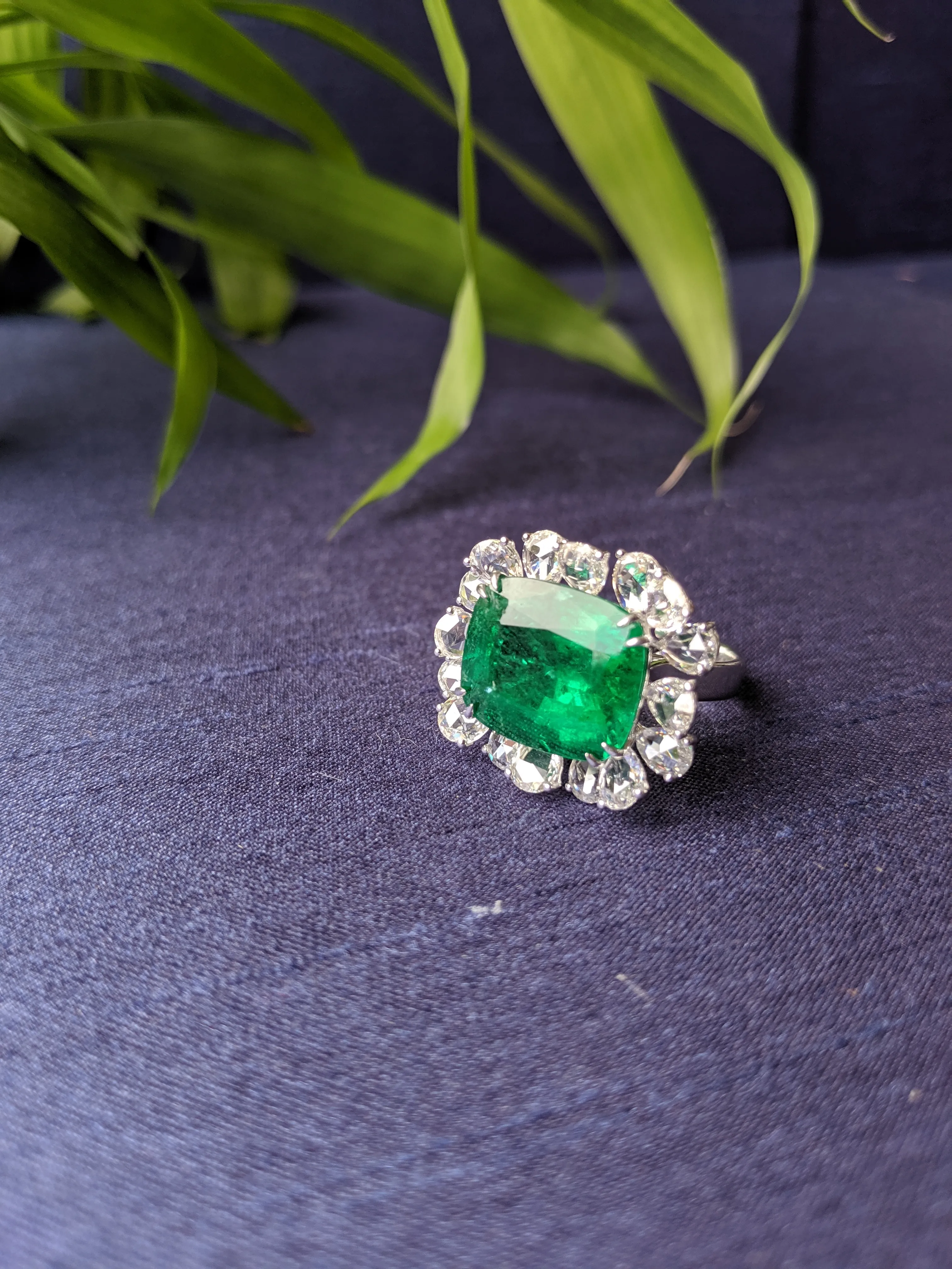 10ct Emerald Statement Ring