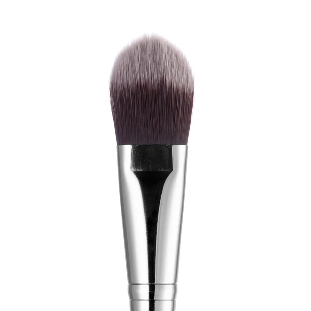 115 Classic Foundation Brush