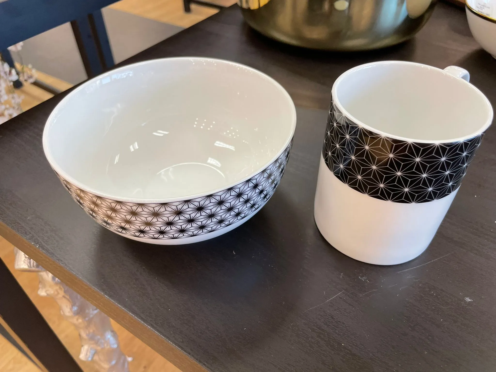 16 pc set black and white geometric