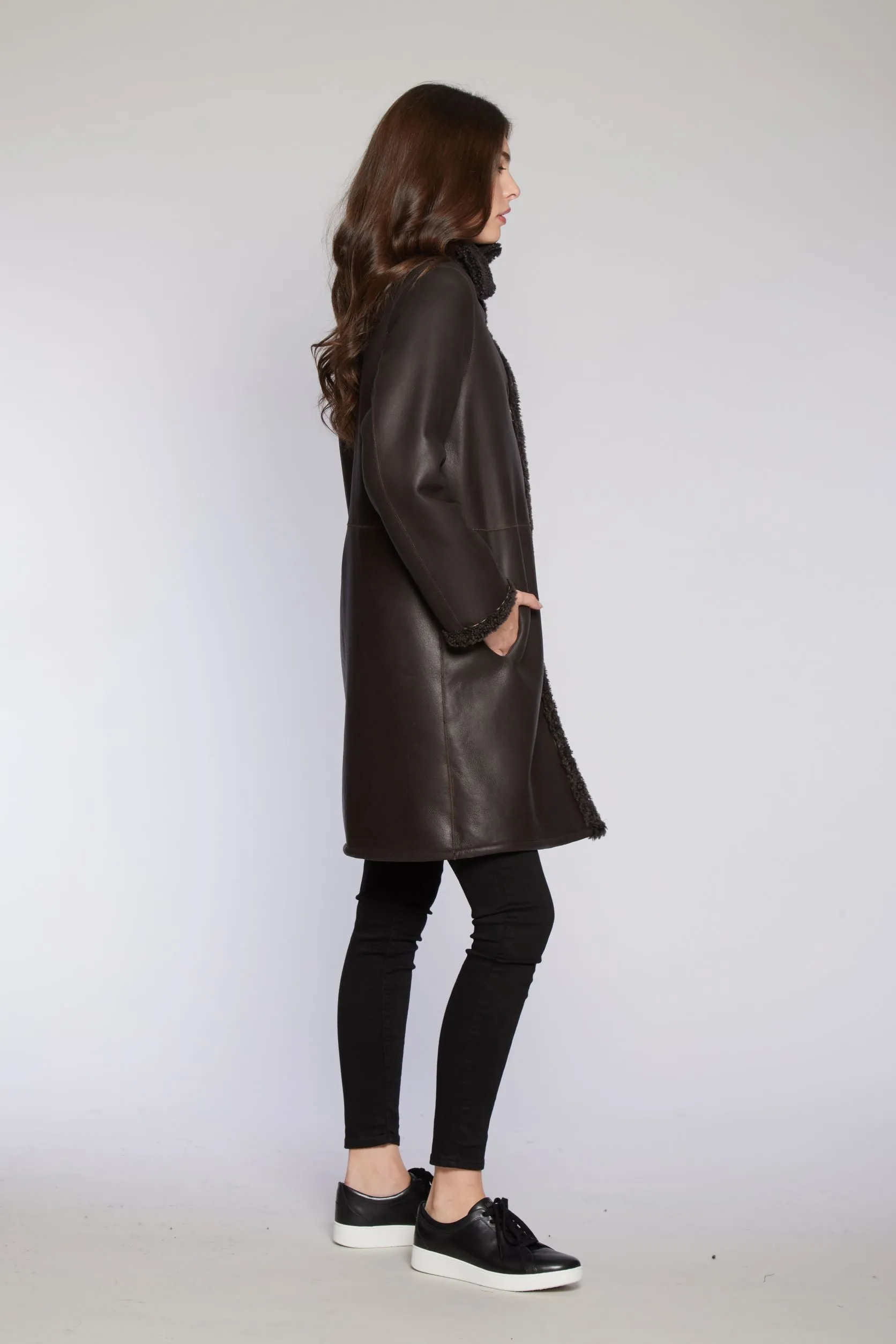 #527  shearling coat in brown or black sno-top  1 BLACK SNO L  $500  sorry no additional discounts