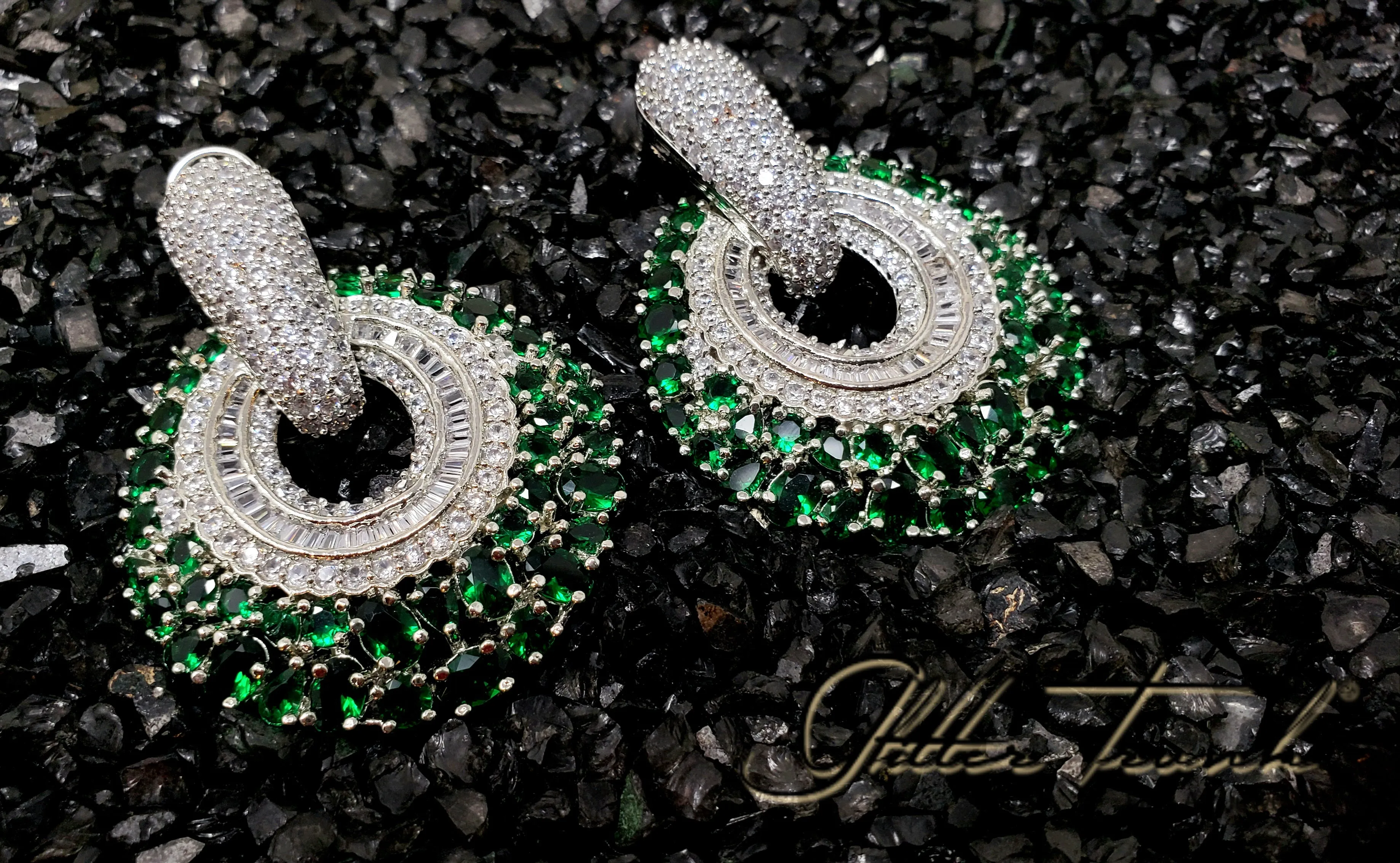 Ava Statement AD Earrings