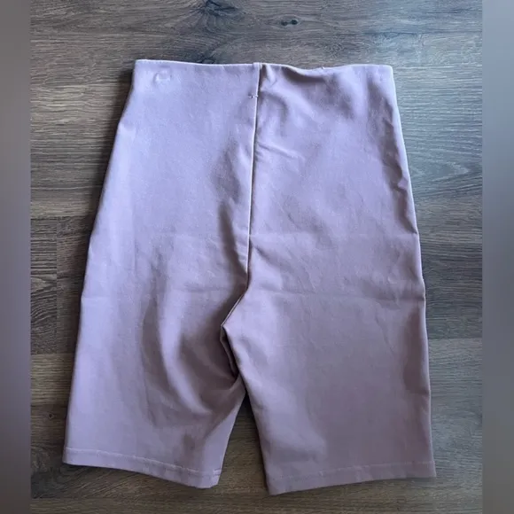 Babaton Dressy Biker Casual Shorts