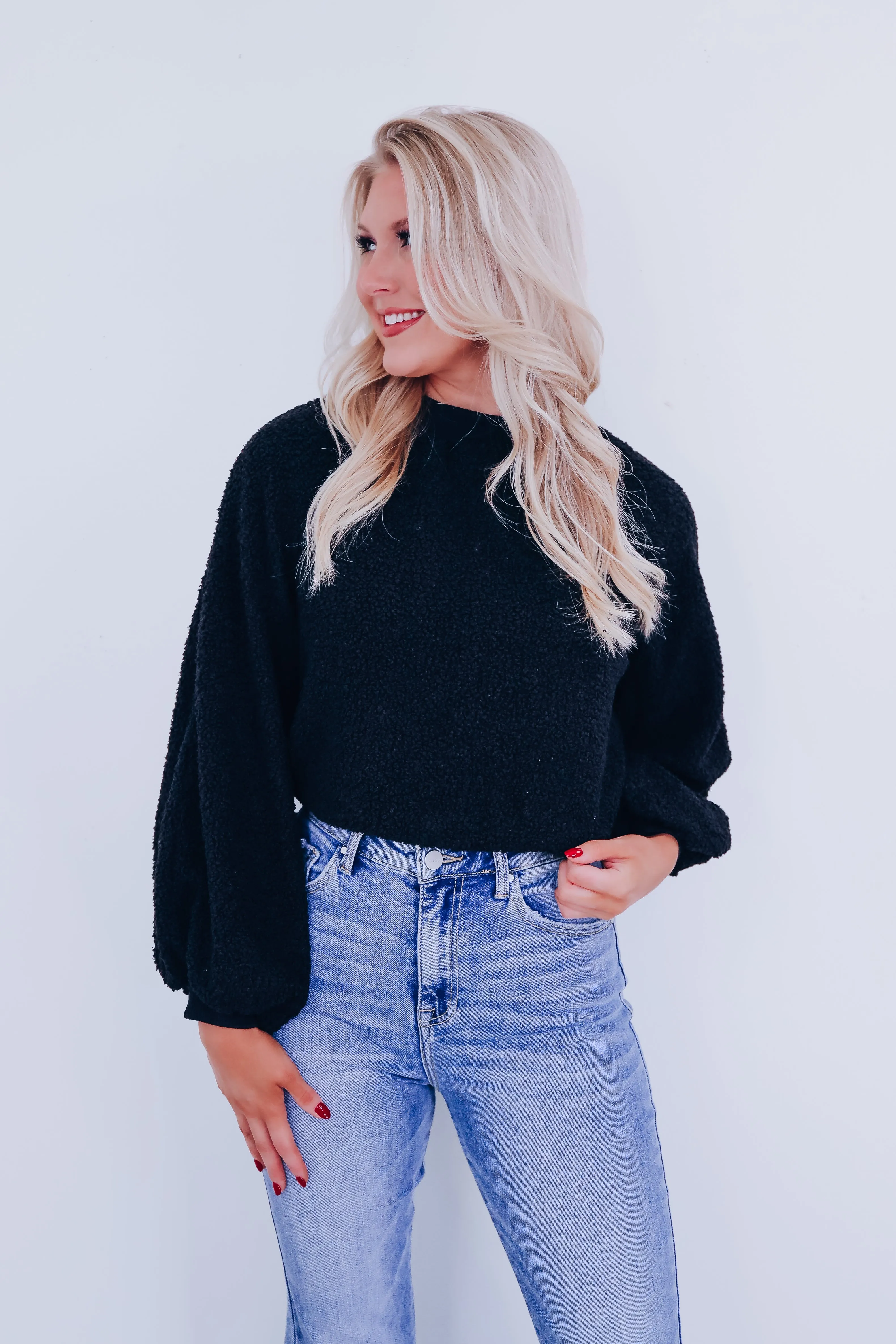 Bell Cropped Sherpa Sweater - Black