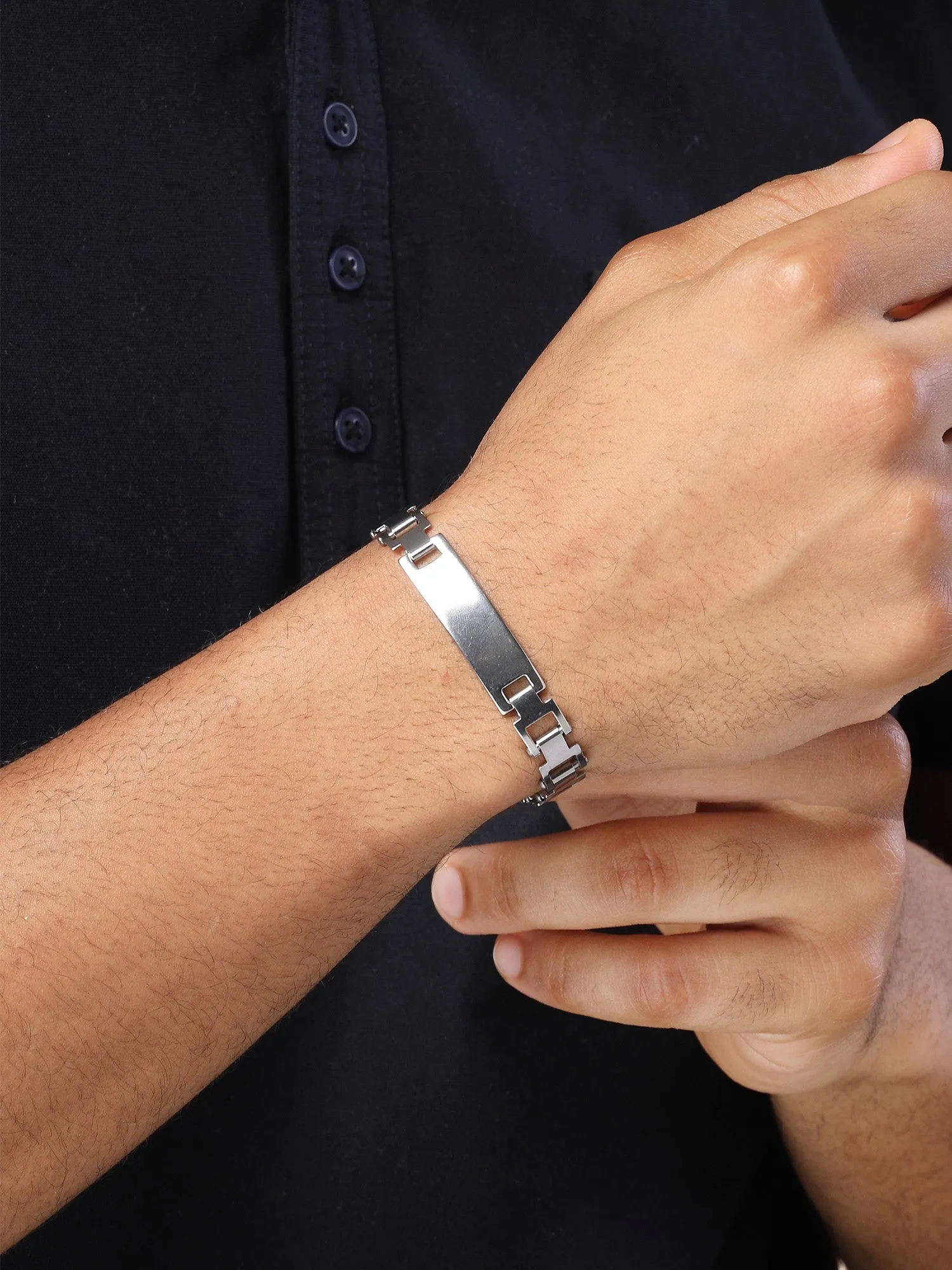 Bohey by KARATCART Men Silver Plated Link Bracelet
