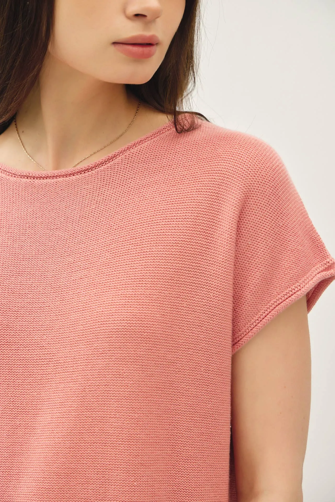 BOXY SHORT SLEEVE SWEATER W RAW SEAM