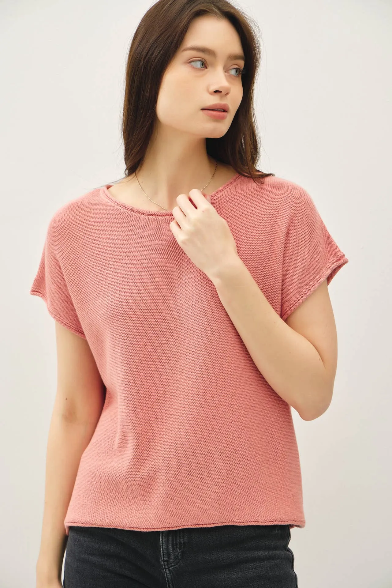 BOXY SHORT SLEEVE SWEATER W RAW SEAM