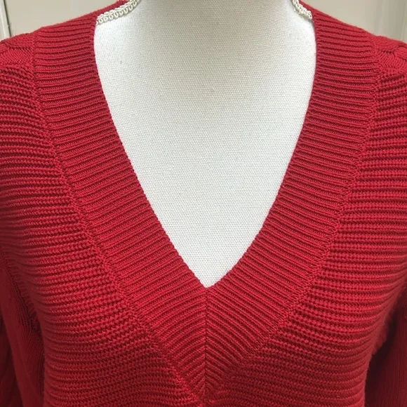 Cabi Womens Standout Pullover Sweater V Neck Cable Knit Size S Loose Fit Red