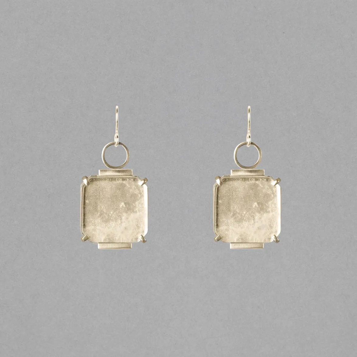 CAPITOL EARRING