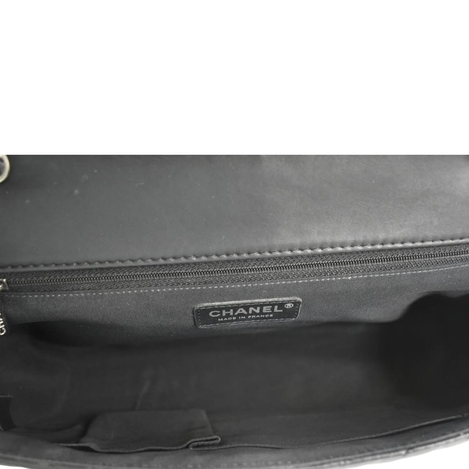 CHANEL Surpique Jumbo Chevron Lambskin Leather Flap Crossbody Bag Black