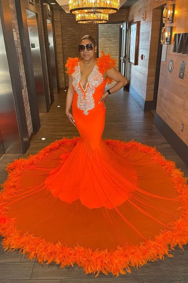Chic Sleeveless V-Neck Mermaid Prom Dress With Feather