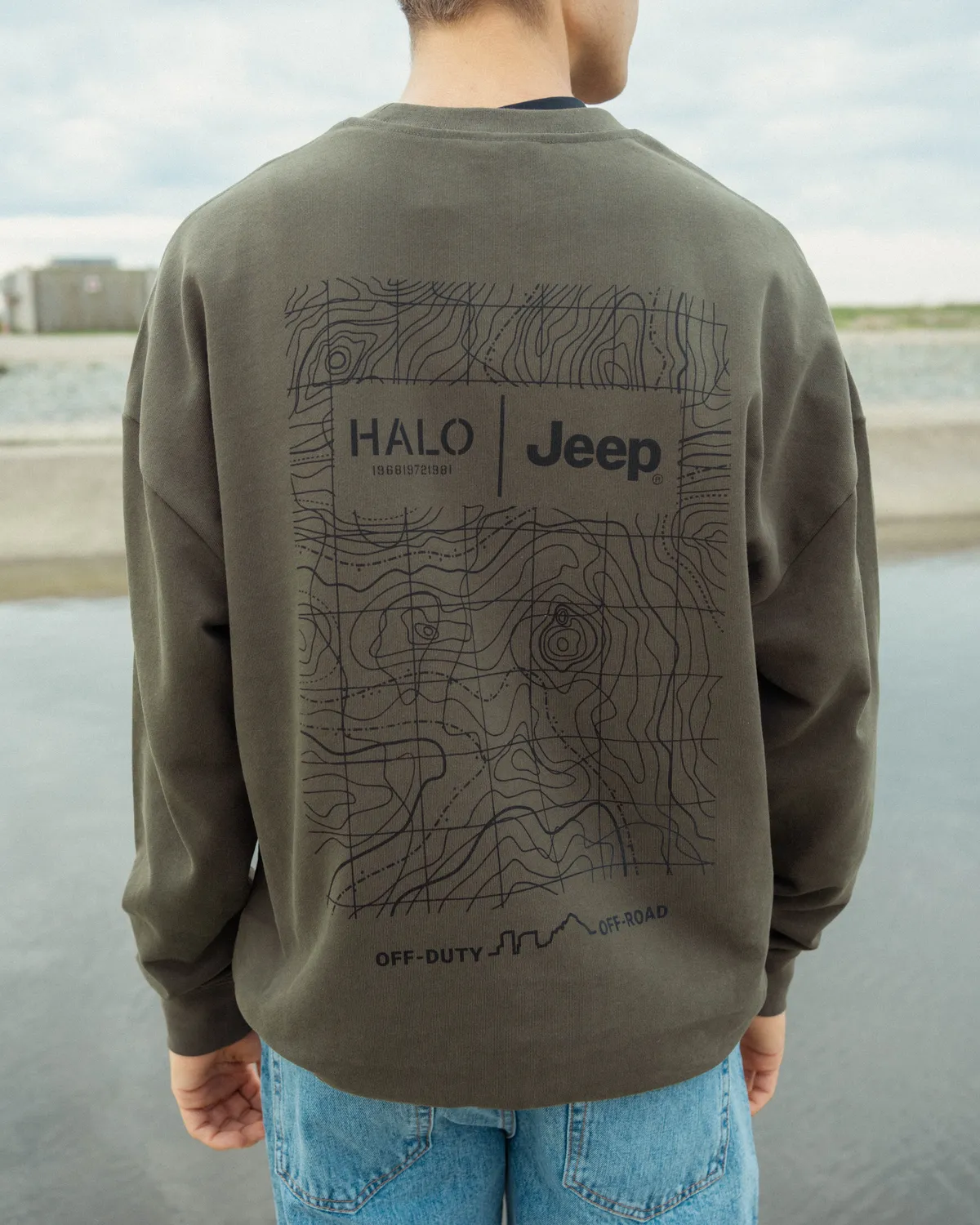 Christoffer - HALO Jeep Boxy Graphic Crew - Forest Night