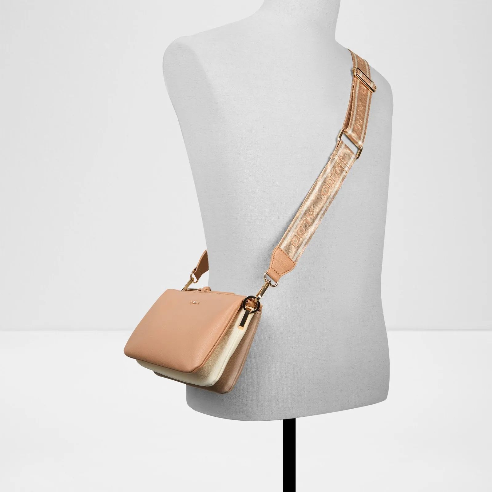 Cialy / Cross Body