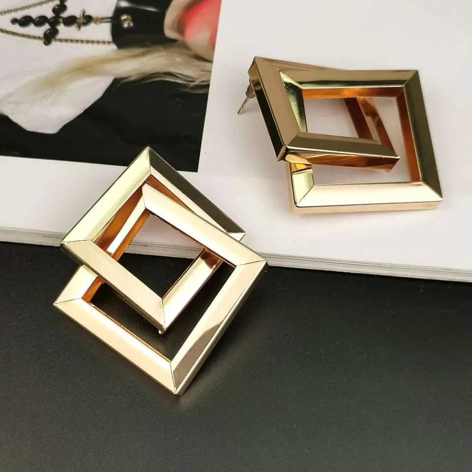 CLAIRE OVERSIZED STUD EARRINGS