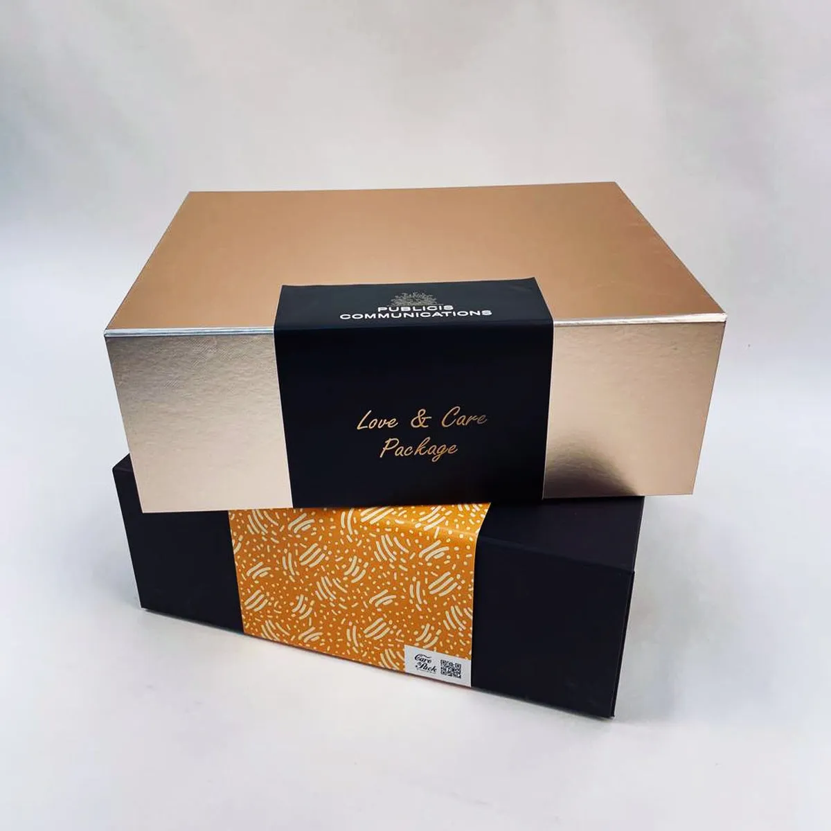 Clamshell Premium Box (Size M) - With Customised Belly Wrap or Sticker