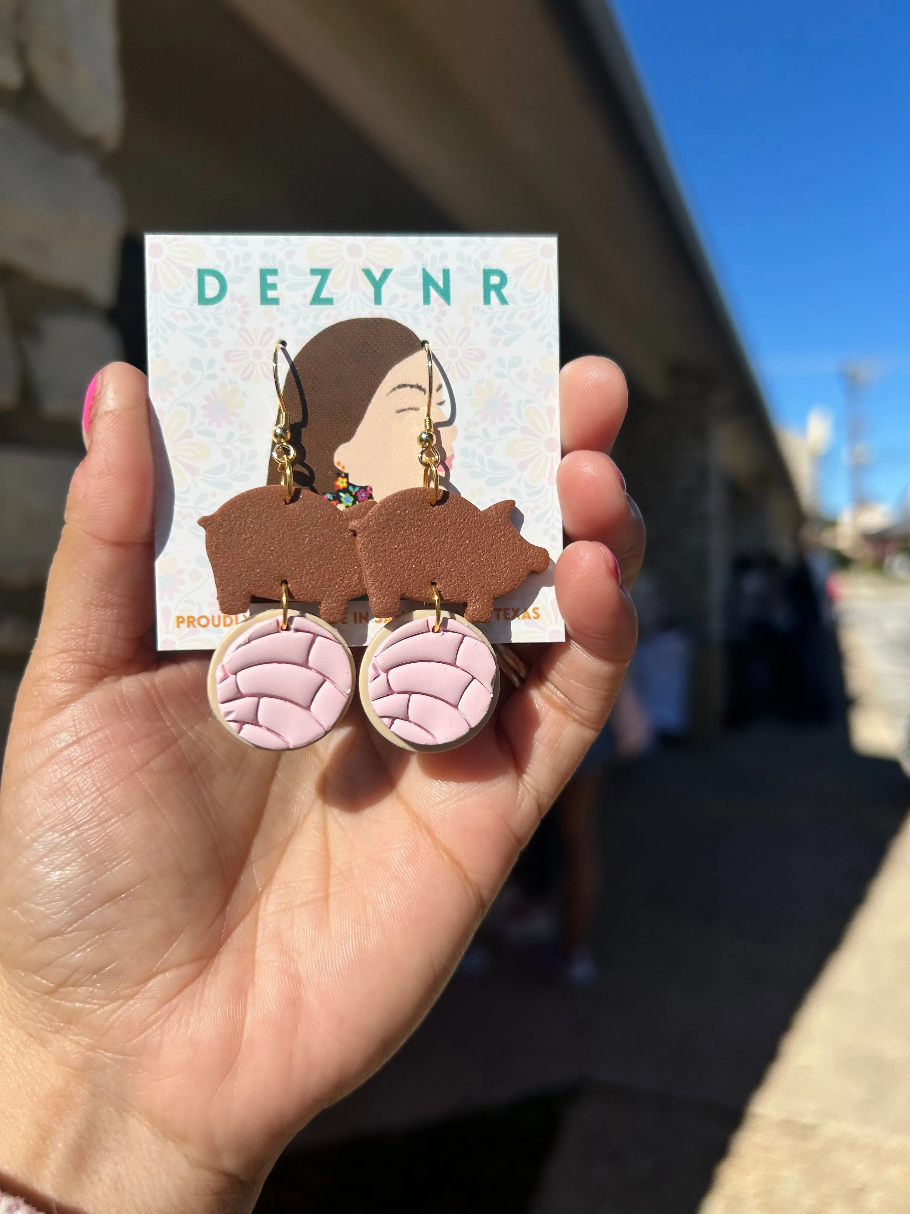 Concha/ Marranitos