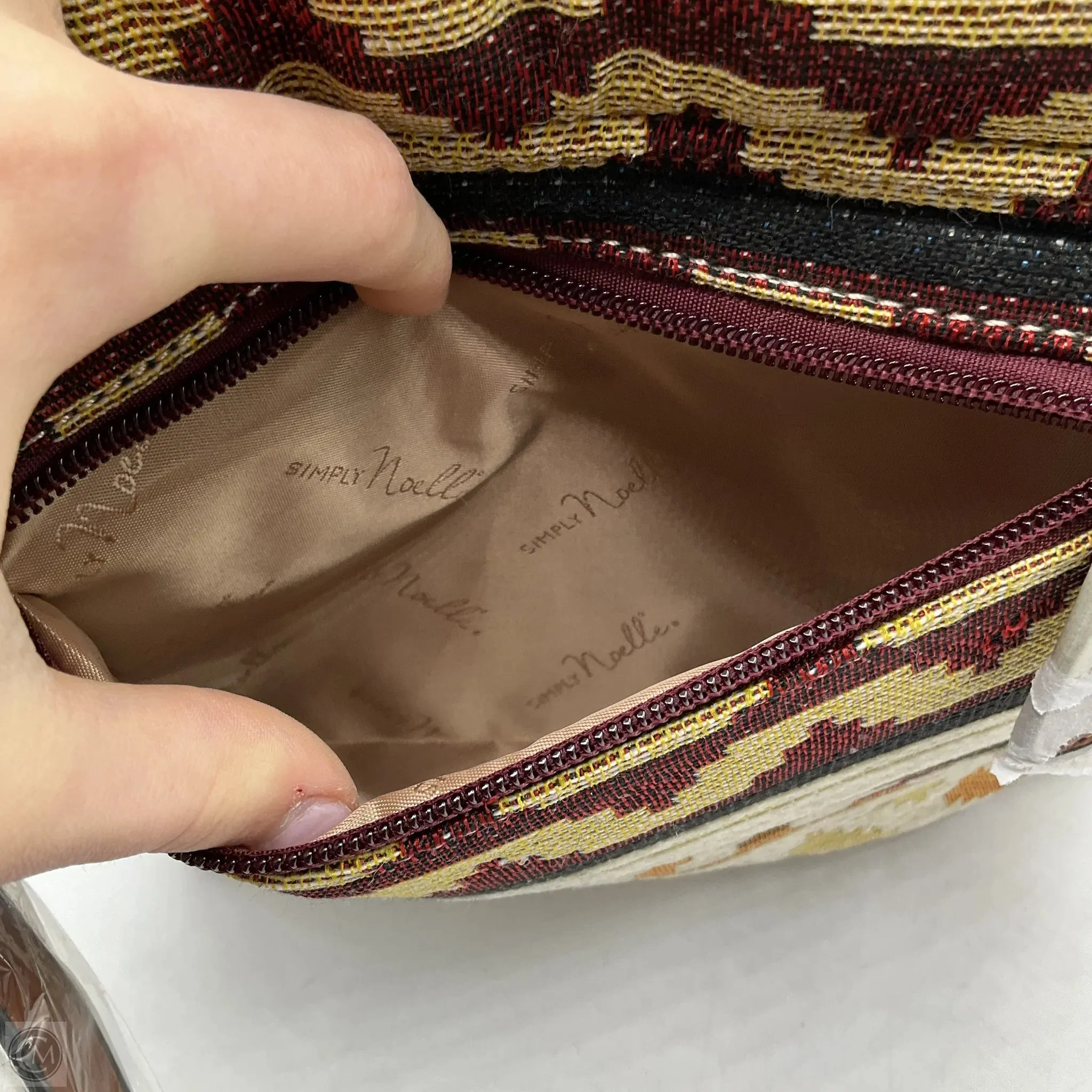 Crossbody By Simply Noelle, Size: Medium