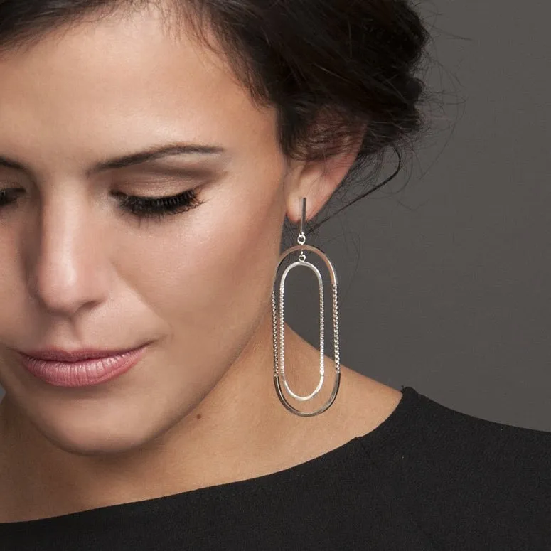 DECO CHANDELIER EARRING