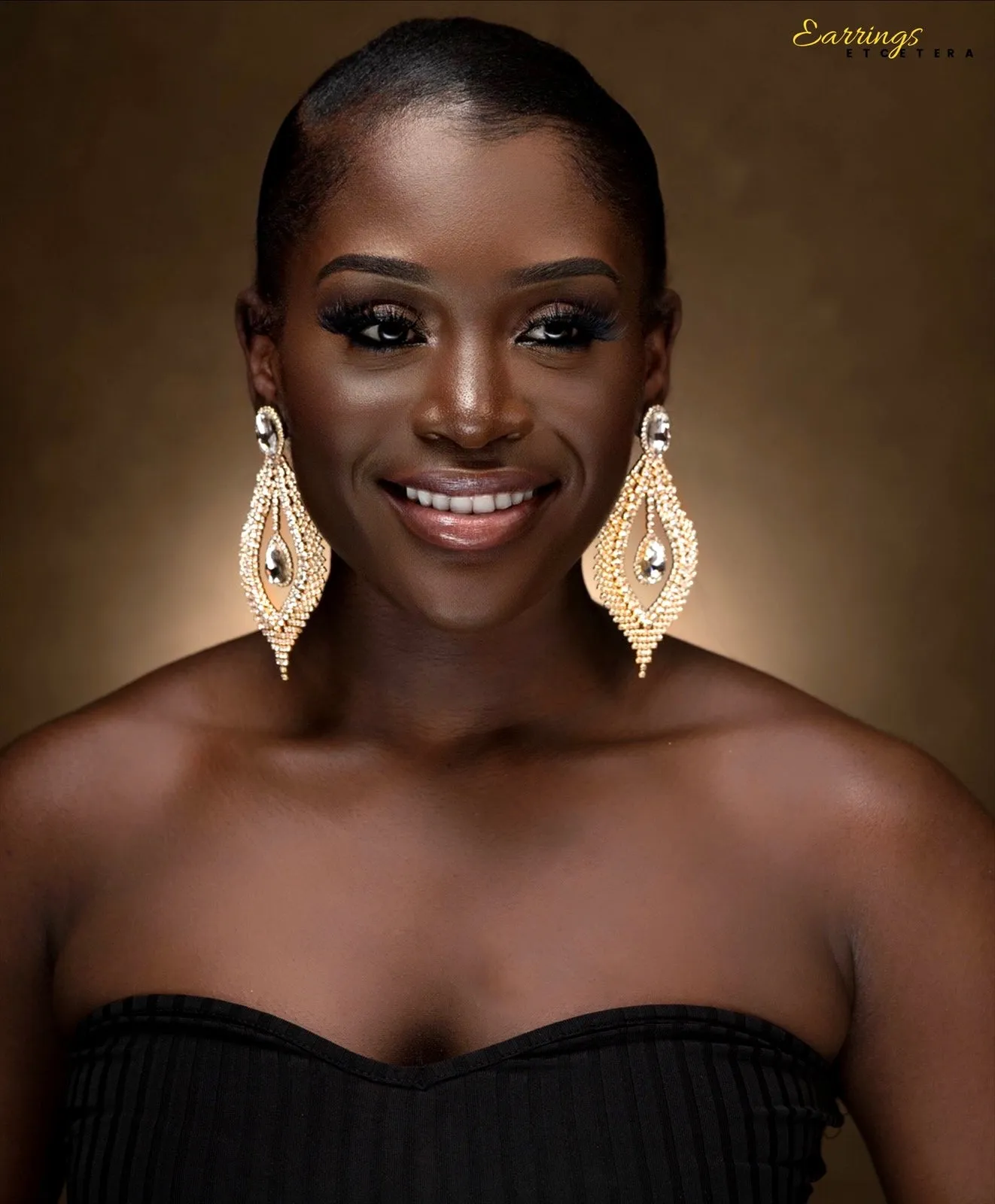 DONNA STATEMENT EARRINGS