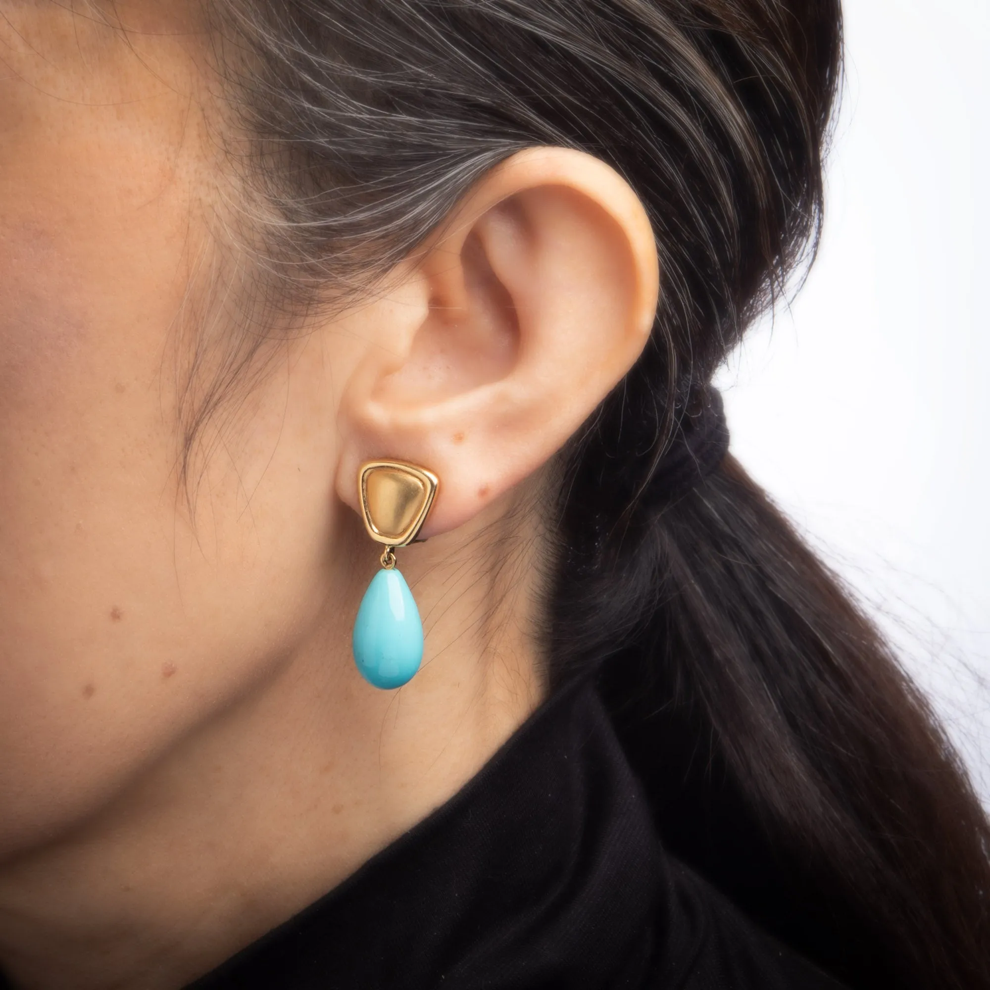 Egg Shell Blue Turquoise Earrings Vintage 18k Yellow Gold Tear Drop Fine Jewelry
