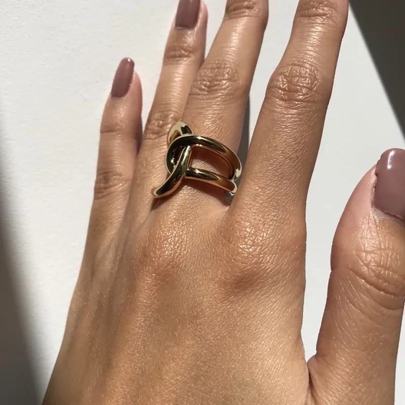 ENTWINED RING