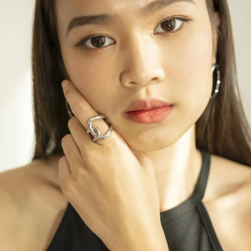 ENTWINED RING