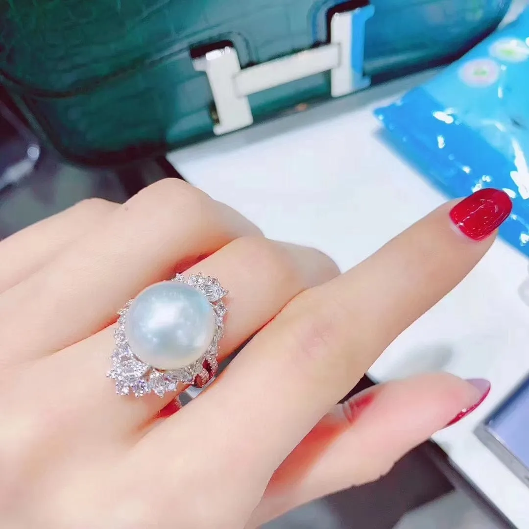 Eye Catching Designed Freshwater Large White Pearl Ring