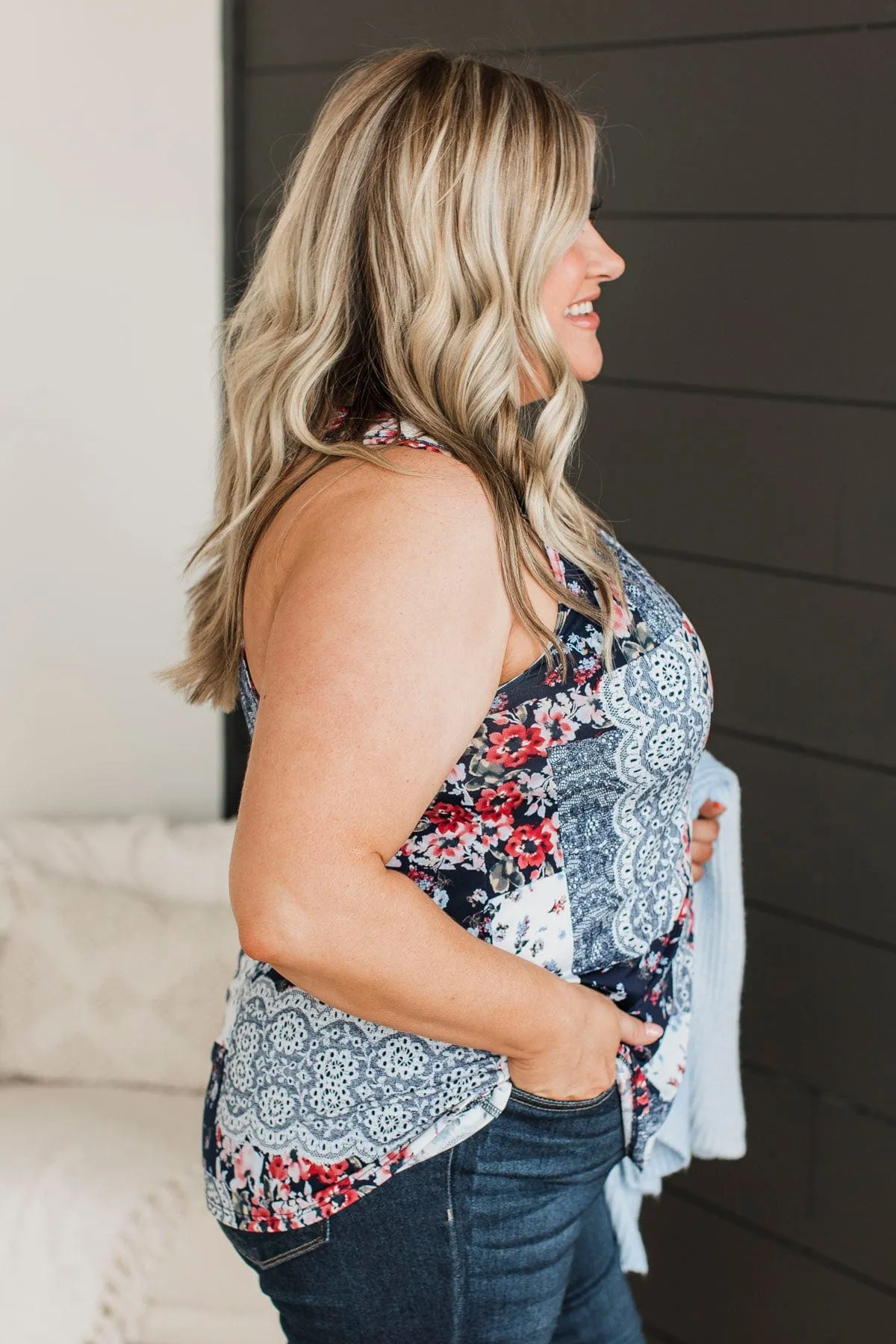 Eye-Catching Elegance Floral Tank Top- Navy & Ivory