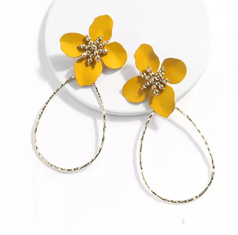 FLEUR STATEMENT EARRINGS