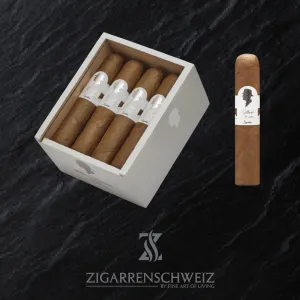 Gilbert de Montsalvat Signature Short Robusto