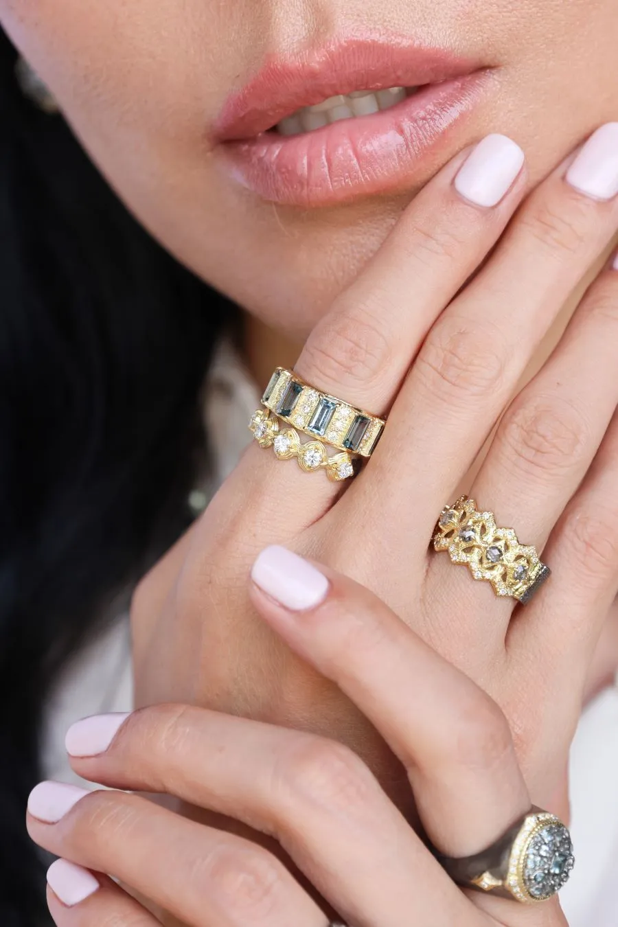 GREY DIAMOND SCROLL STATEMENT RING