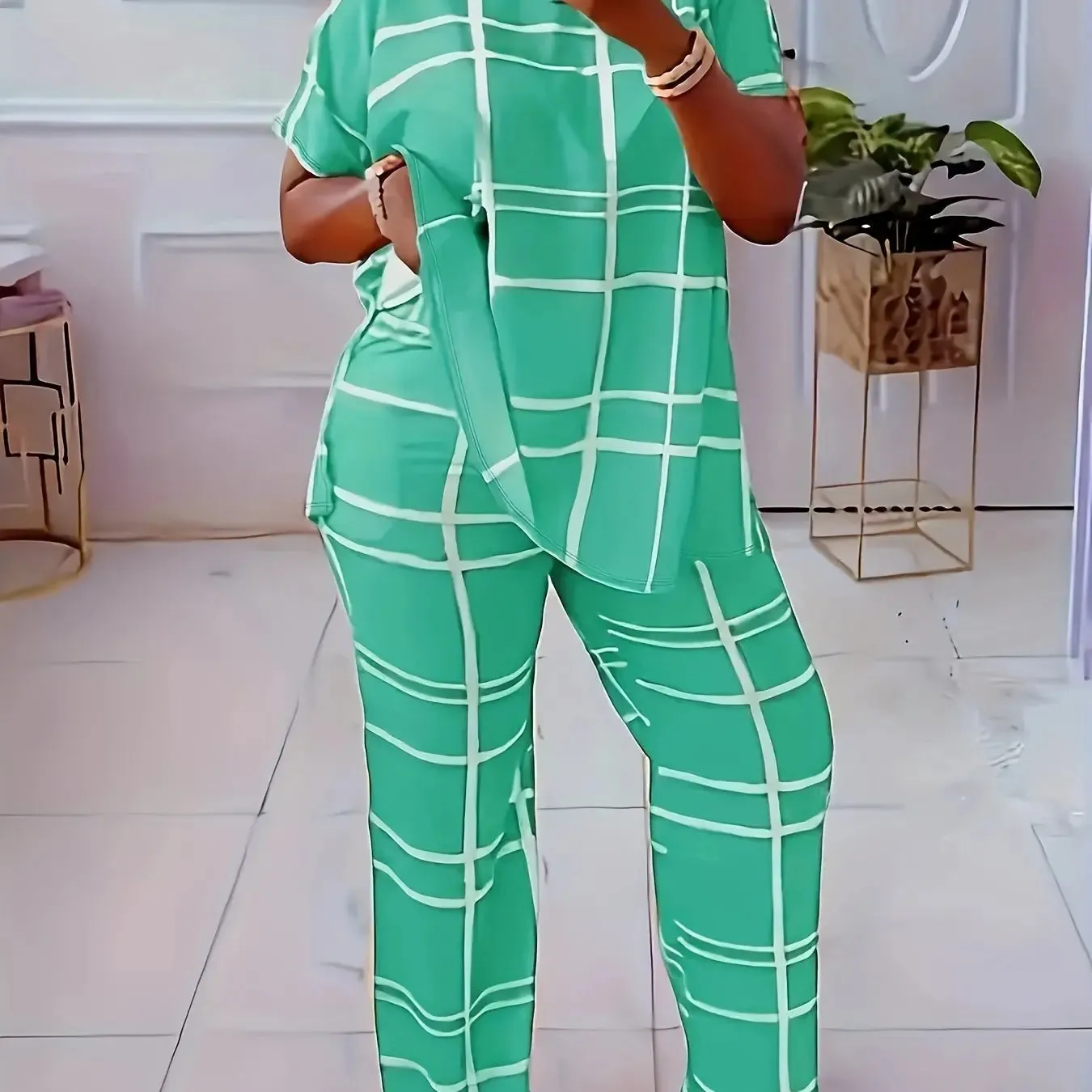 Grid Patterned Short Sleeve Top and Pants Set