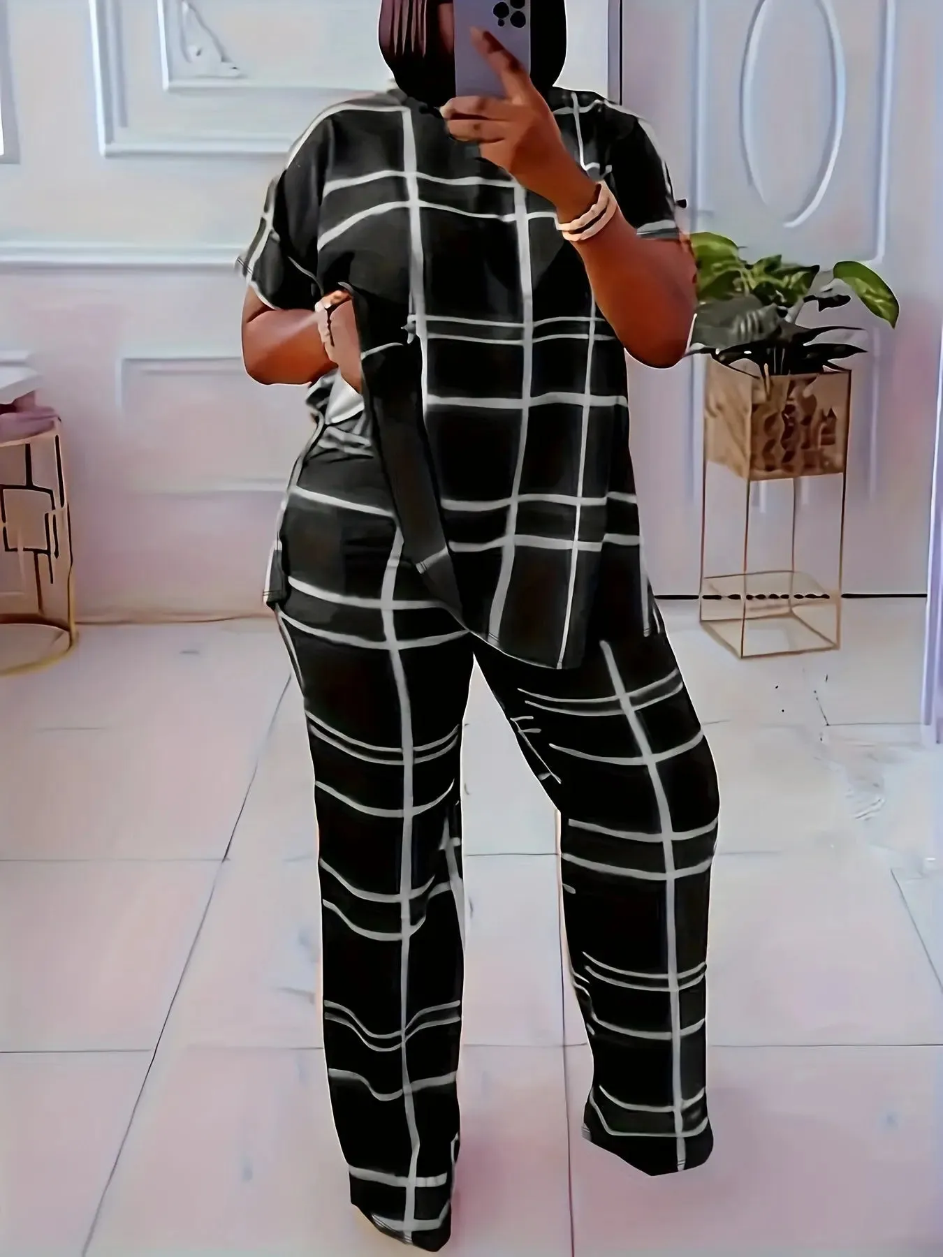 Grid Patterned Short Sleeve Top and Pants Set