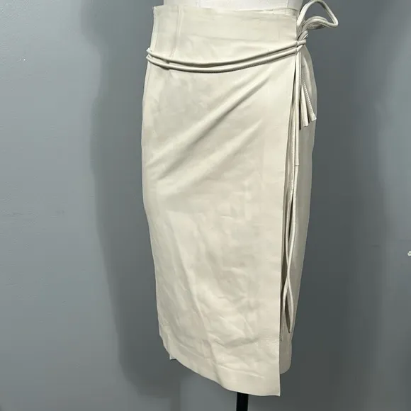 H&amp;M Premium Selection Calf-length cream wrap over skirt in leather size 34 US 4