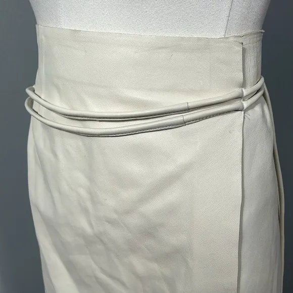 H&amp;M Premium Selection Calf-length cream wrap over skirt in leather size 34 US 4
