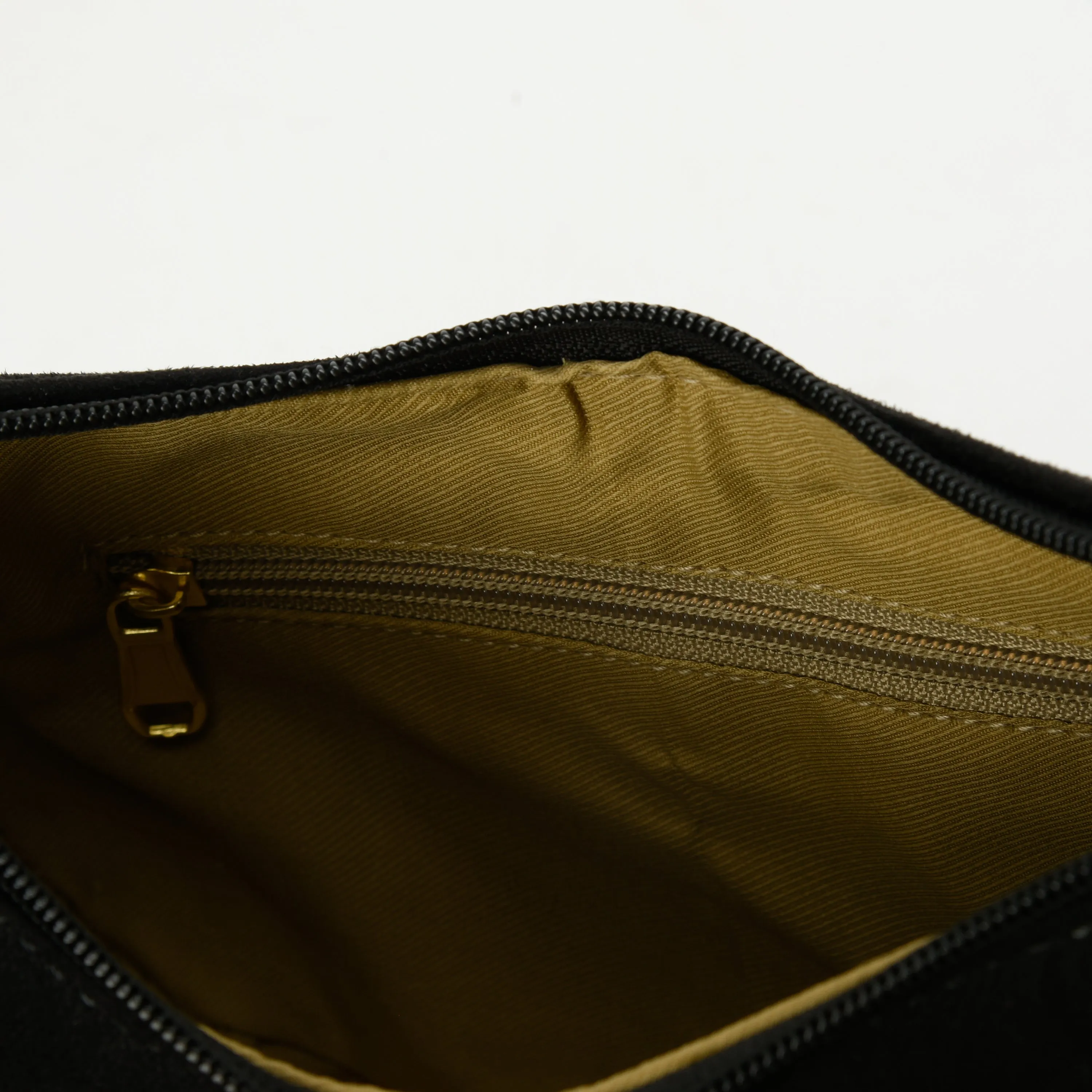 Handbag Black with embroidery