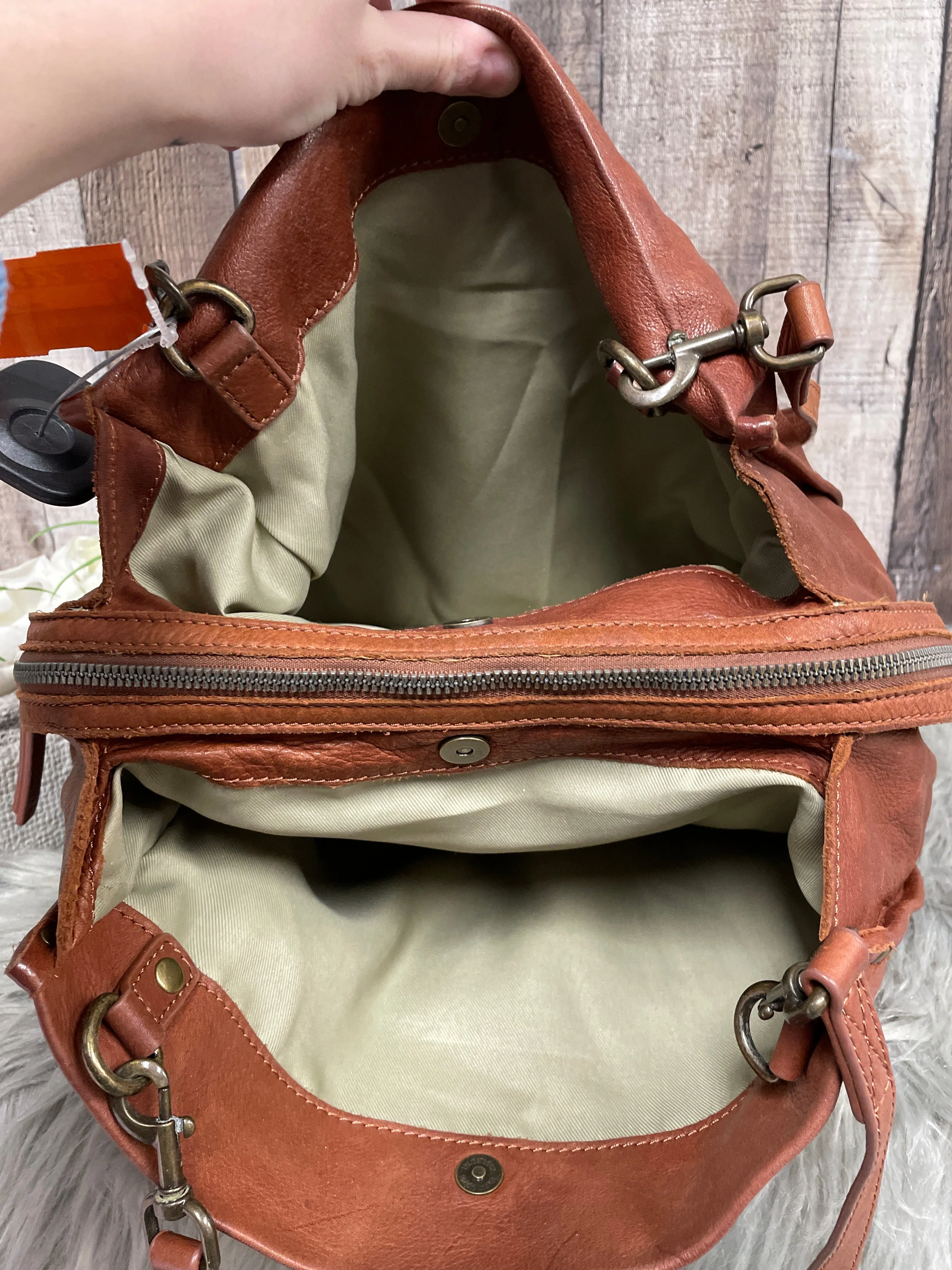 Handbag Leather By Cme, Size: Medium