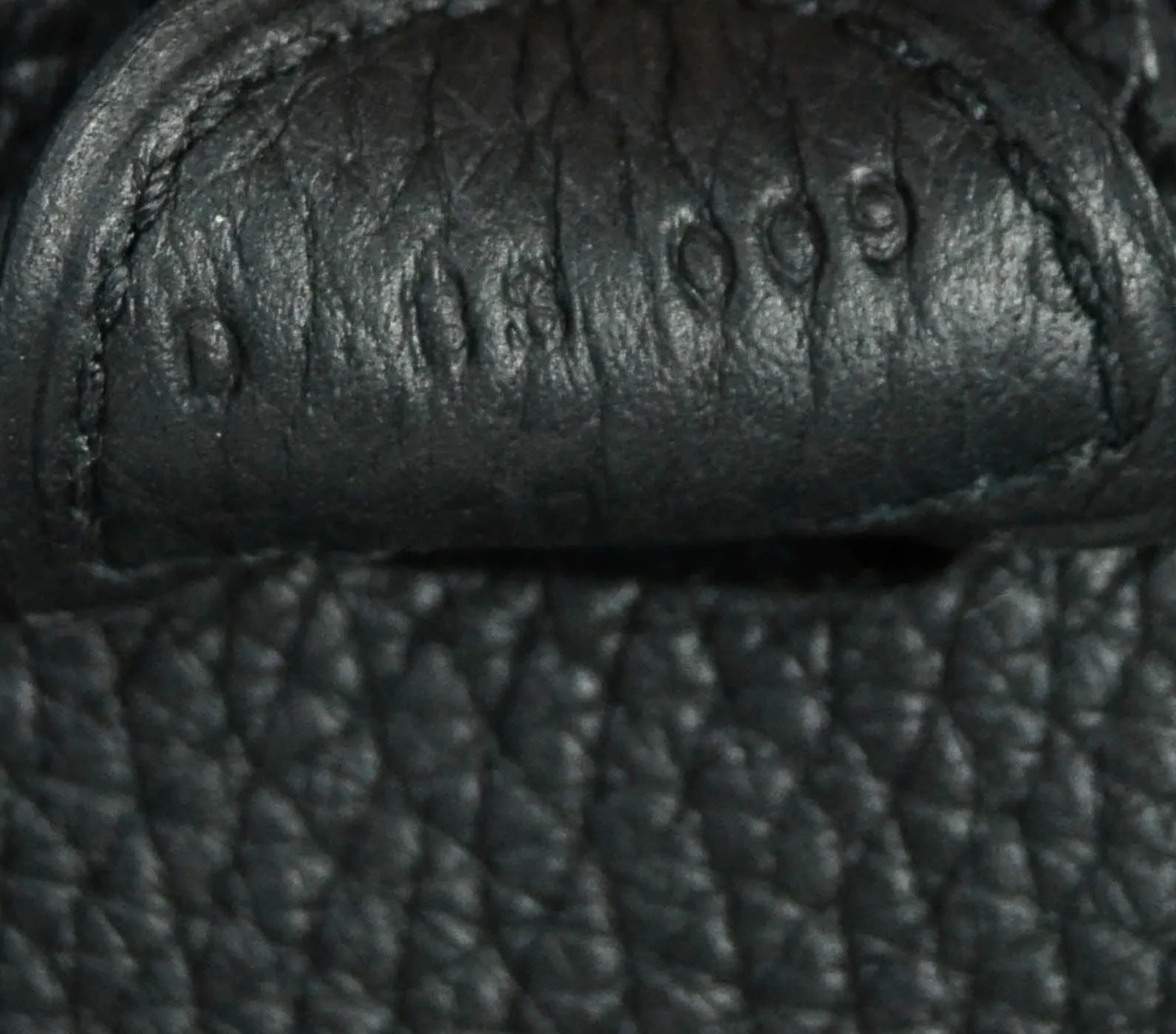 Hermes Black/Gold Taurillon Clemence Leather Evelyne III 29cm PM Bag