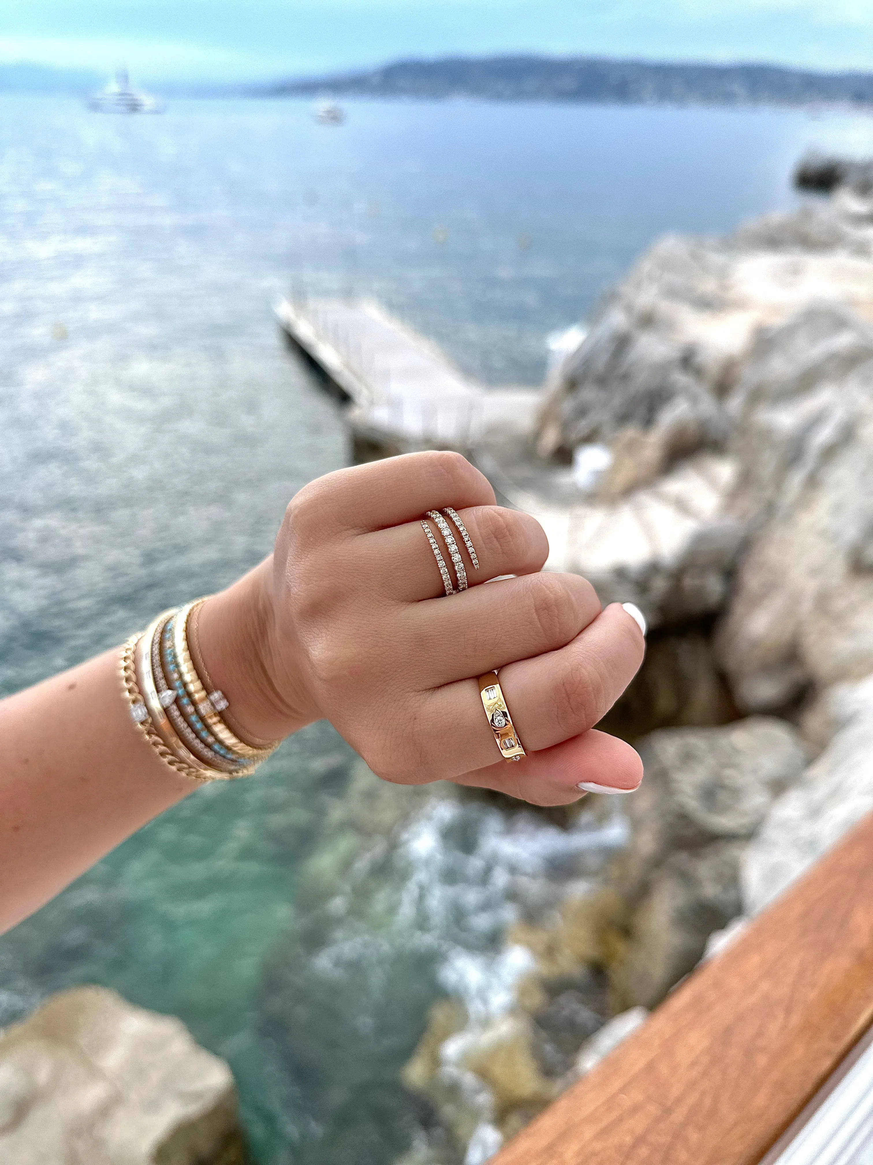 Inlay Baguette and Pear Illusion Band