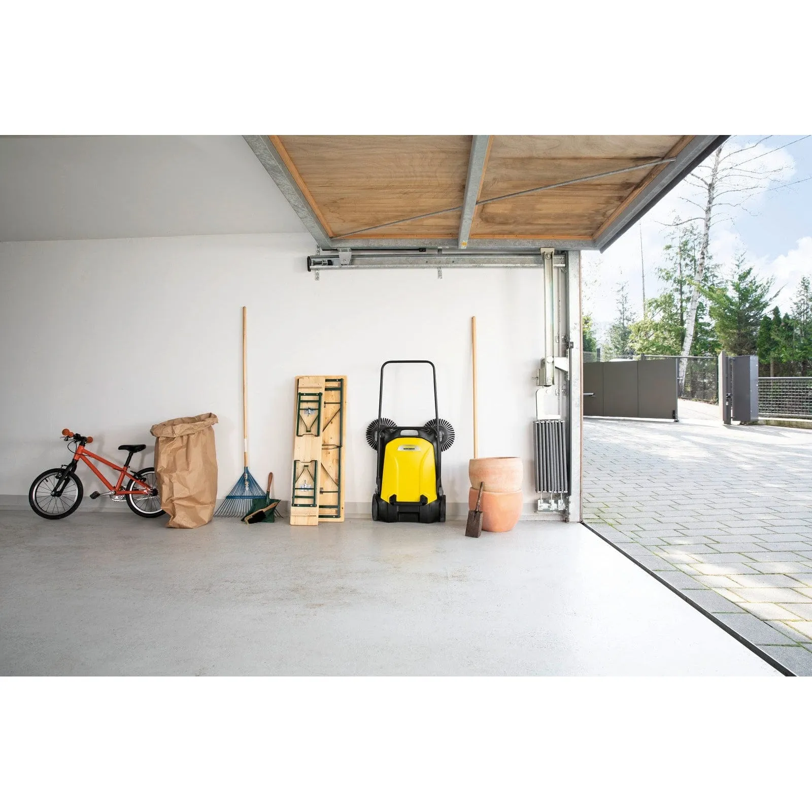 Karcher Manual Push Sweeper - S4 Twin