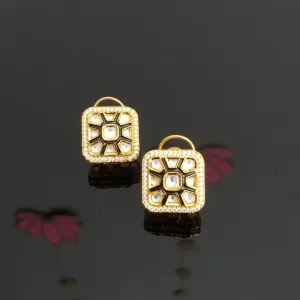 Kundan Studs With Gold Finish JT10