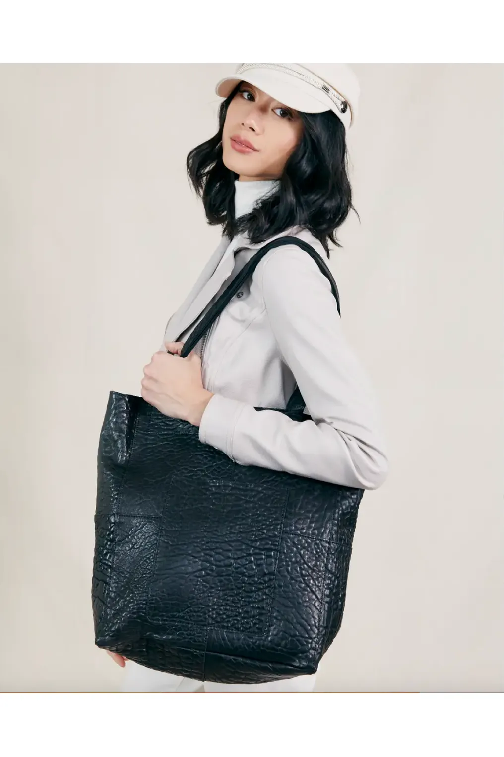 Latico Leathers - Margie Bubble Black Handbag