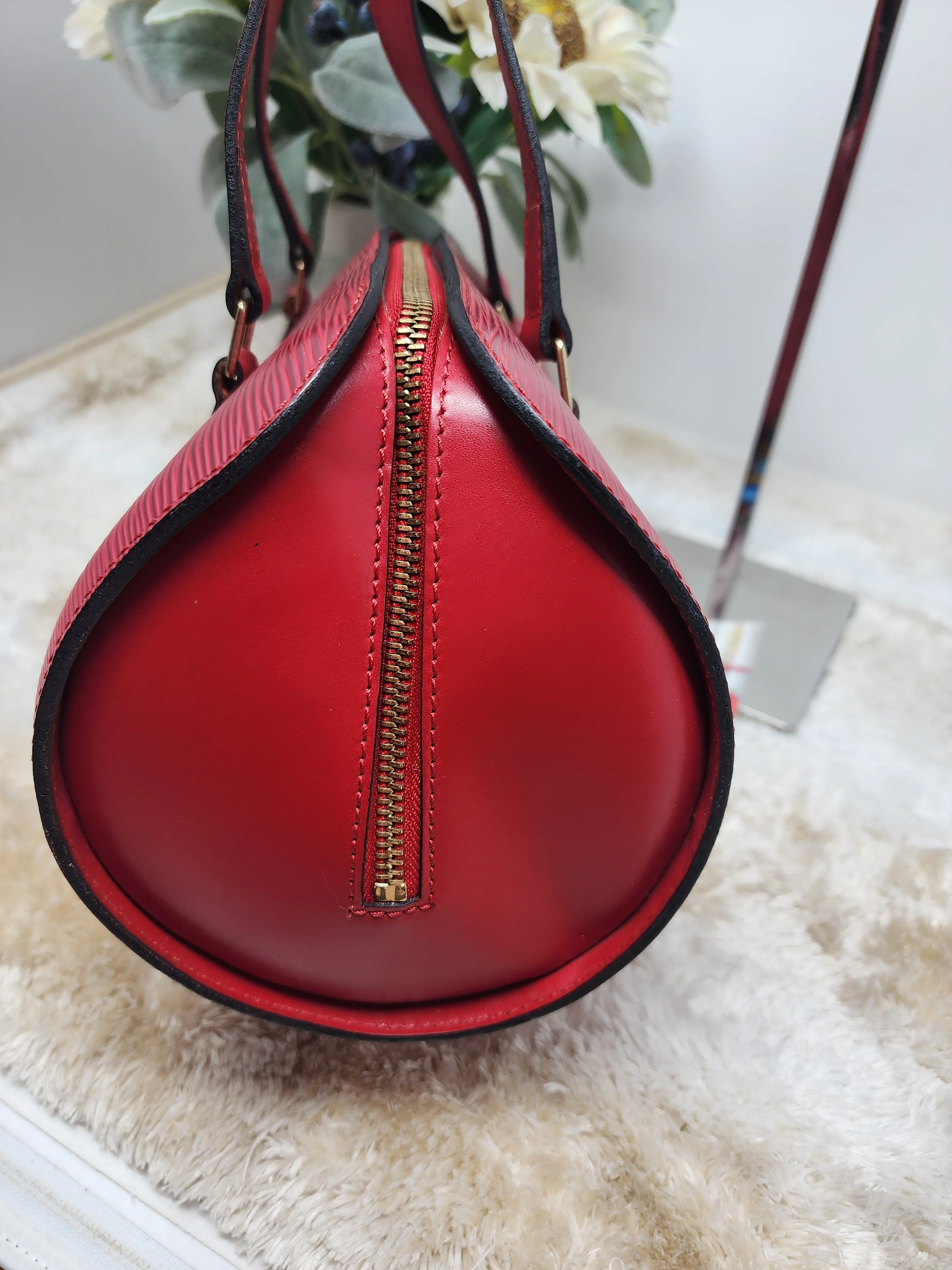 LOUIS VUITTON CASTILLAN RED EPI LEATHER SOUFFLOT BAG