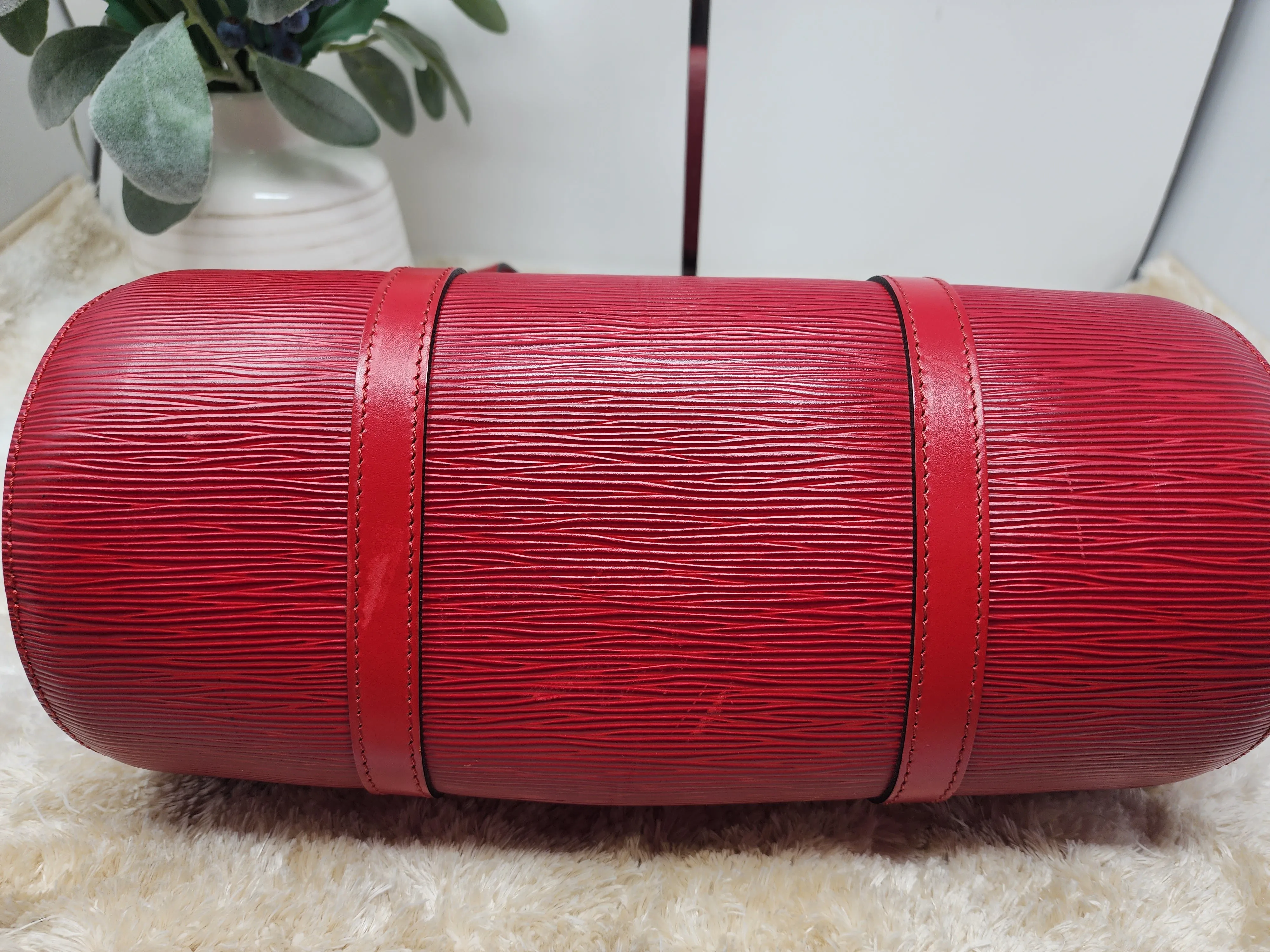 LOUIS VUITTON CASTILLAN RED EPI LEATHER SOUFFLOT BAG