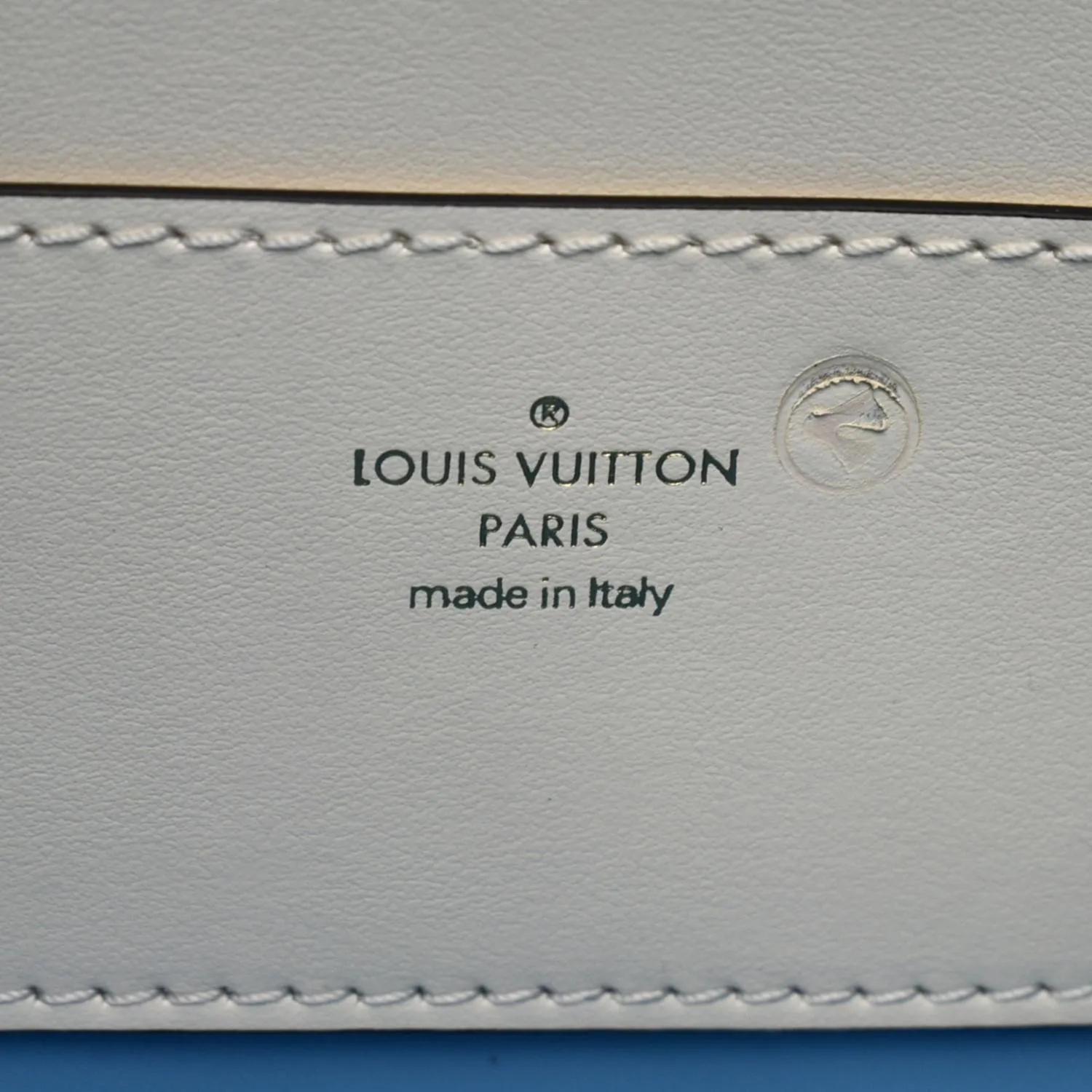 LOUIS VUITTON Pont 9 Calfskin Leather Shoulder Bag Creme