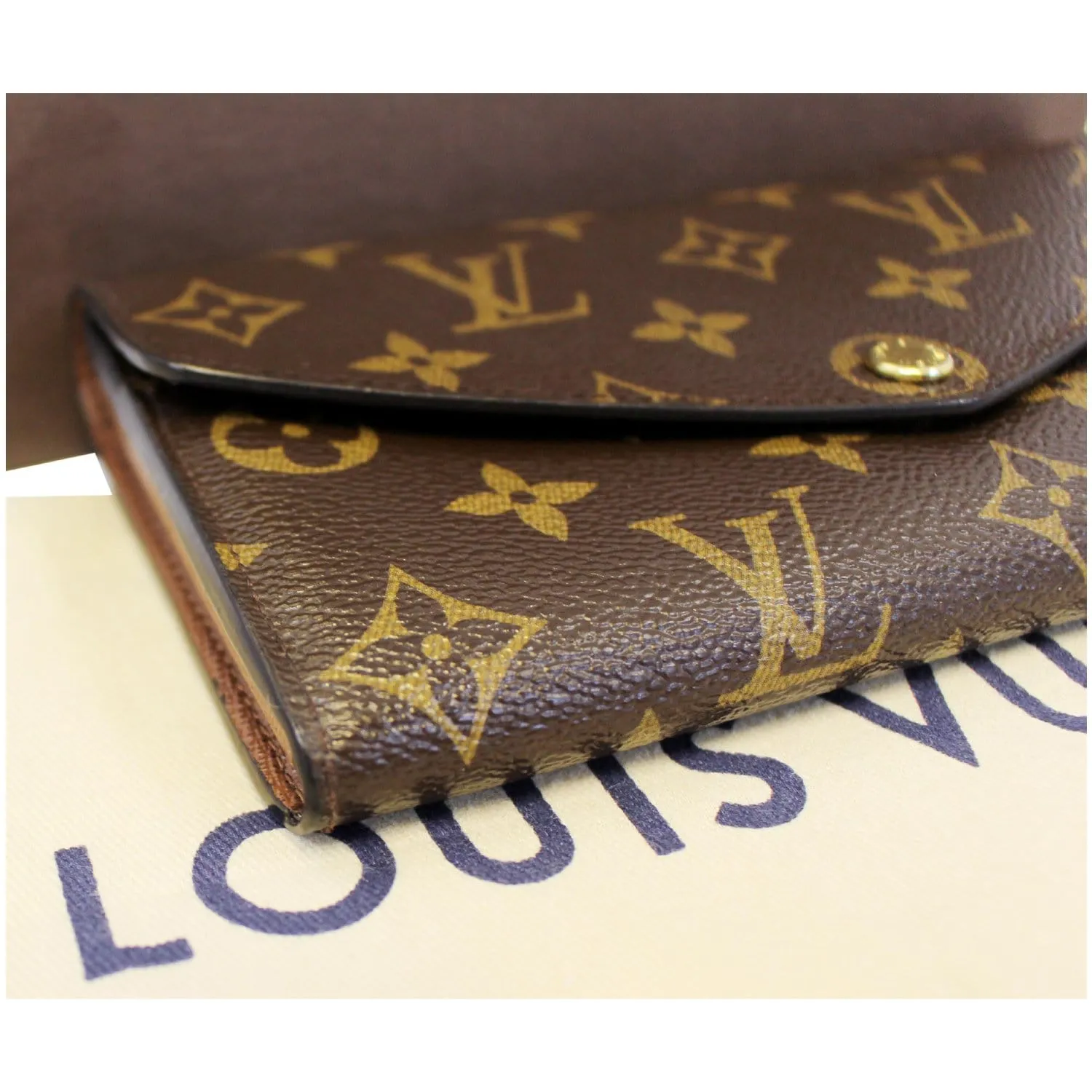 LOUIS VUITTON Sarah NM Monogram Canvas Wallet
