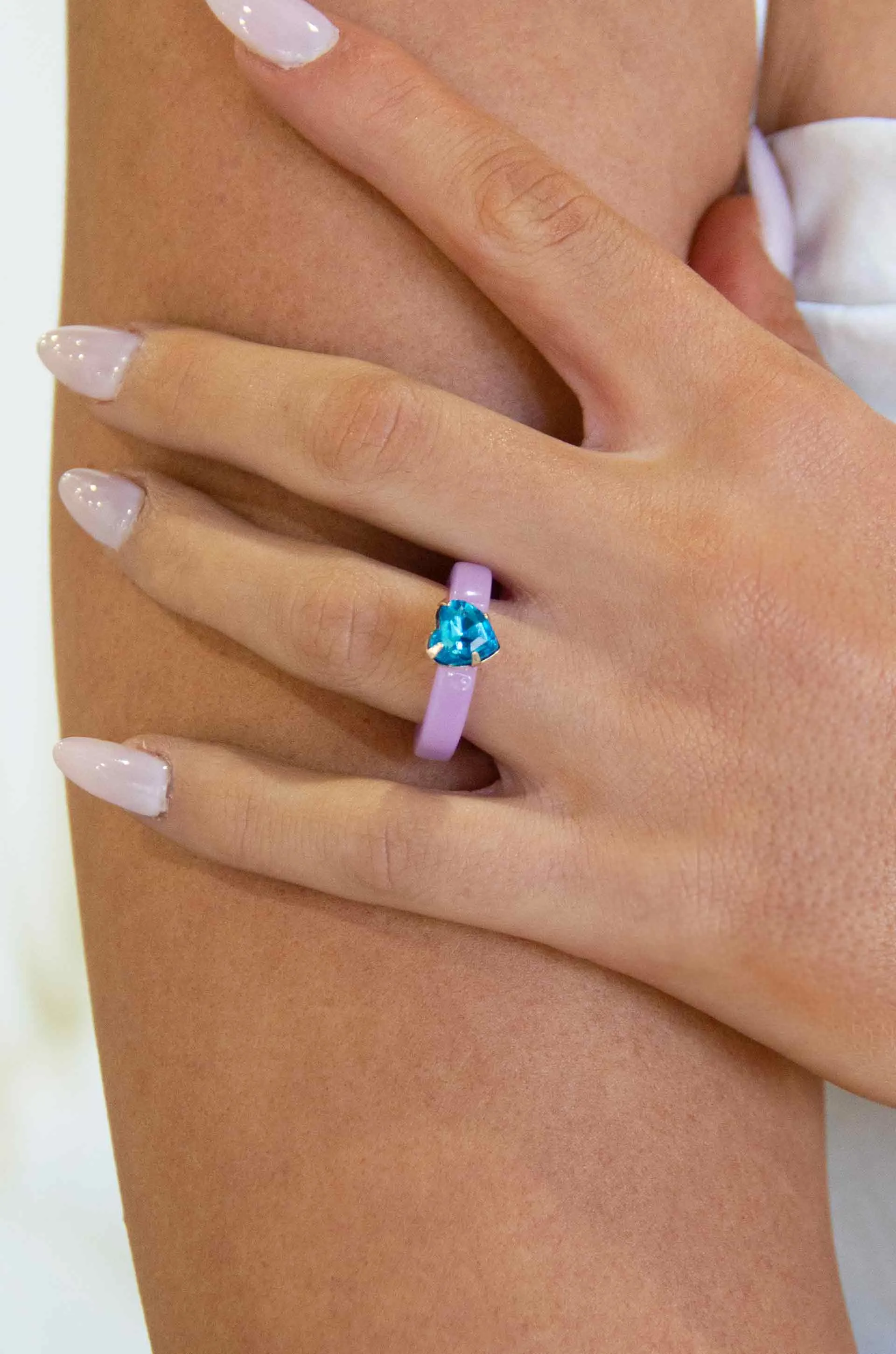 Lovely Resin Crystal Heart Ring