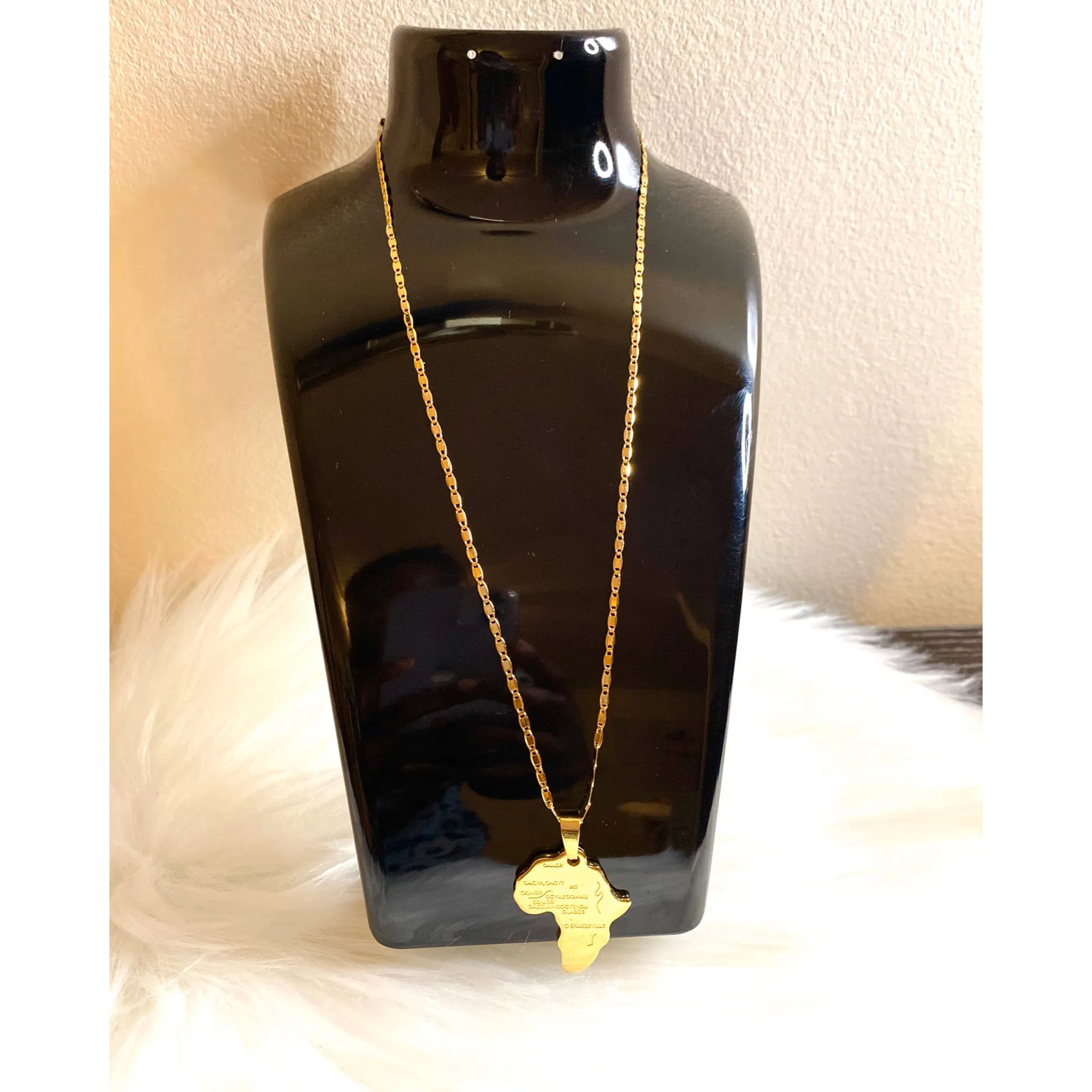 MAMA AFRICA MAP NECKLACE
