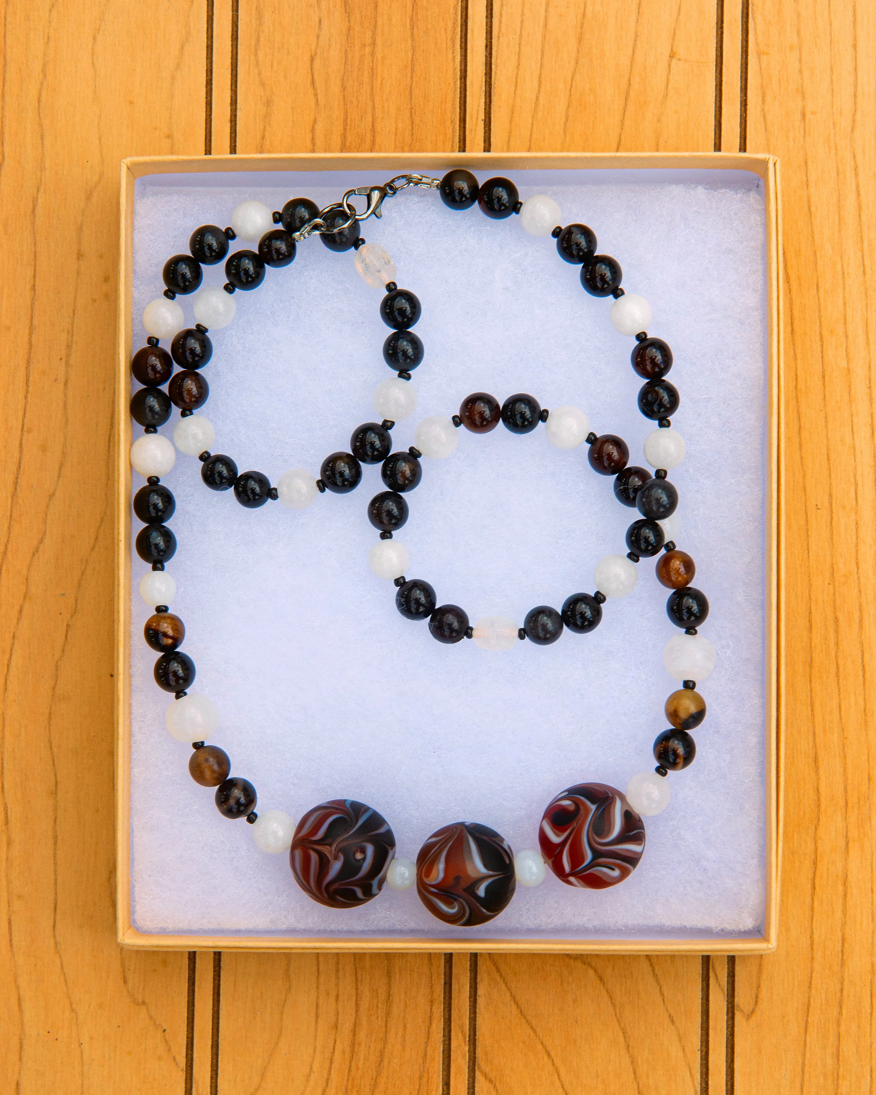 N#43 Eye Catching Classy Necklace