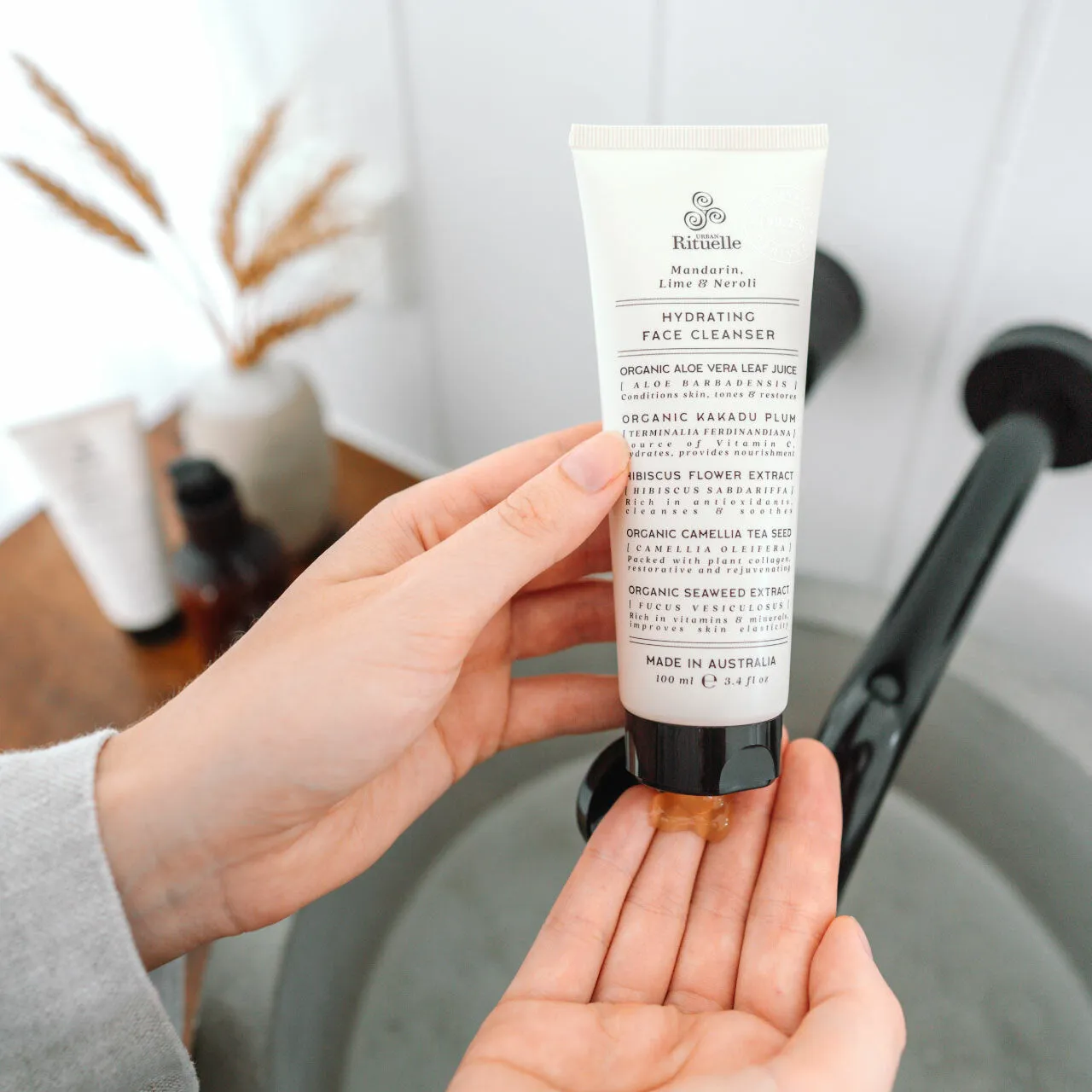 Natural Remedy Urban Rituelle Hydrating Face Cleanser