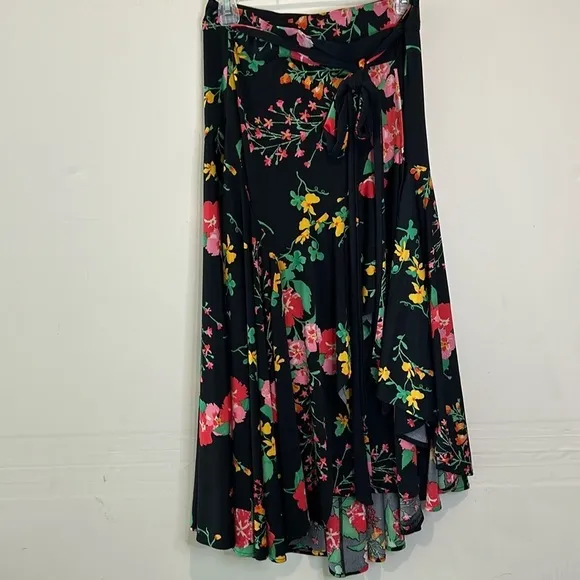 NWOT Cabi Black floral drama wrap high low ruffle skirt size medium